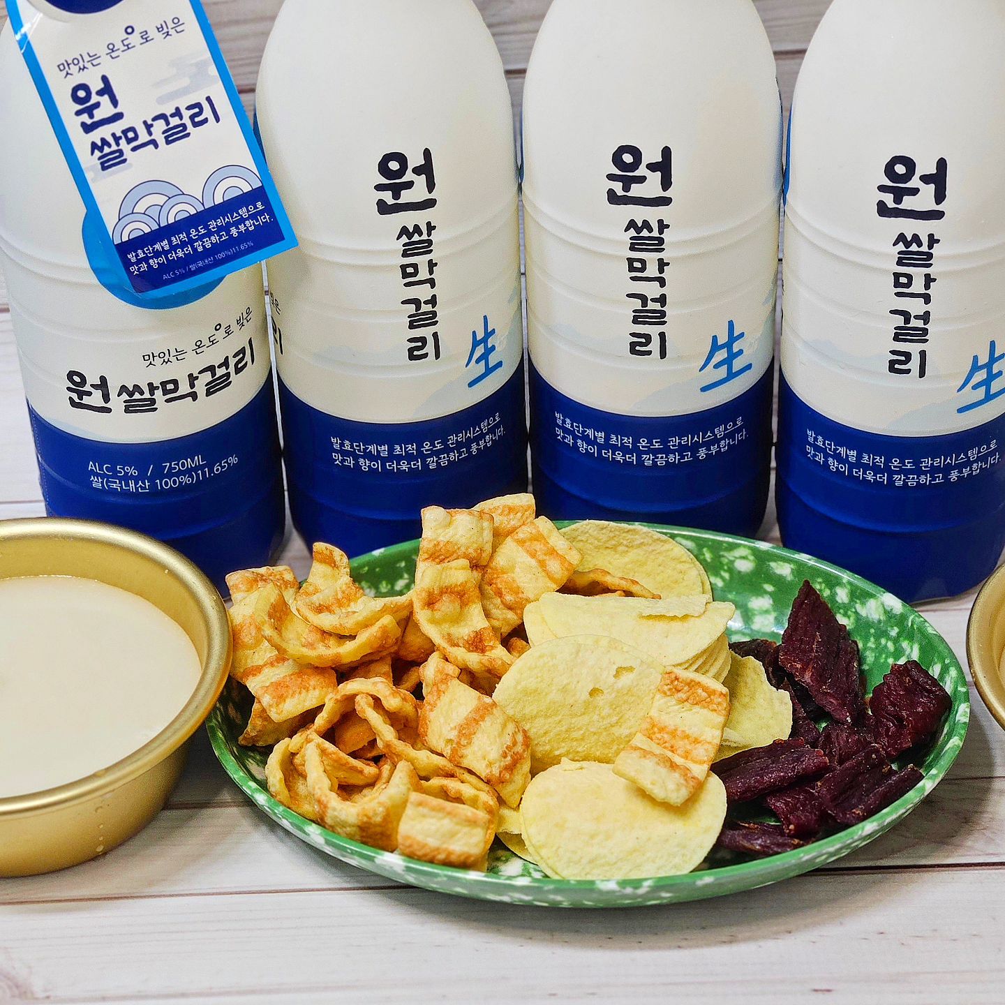 #협찬 대전 대표 깔끔 10000% 막걸리!!

쌀로 만들어서 고소하고
라이트한 느낌에 깔끔함 그 자체이다.

참외향이 살짝 나면서
시원한 맛이 입맛을 사로 잡는 맛✨️

발란스 잡힌 깔끔함에 반해버린
대전 대표 막걸리 😍

sulpic.official 

#술픽 #원쌀막걸리 #쌀막걸리 #맛있는막걸리 #막걸리 #청주막걸리 #대전막걸리 #막걸리맛집 #대전막걸리 #대전맛집 #대전 #운몽_술