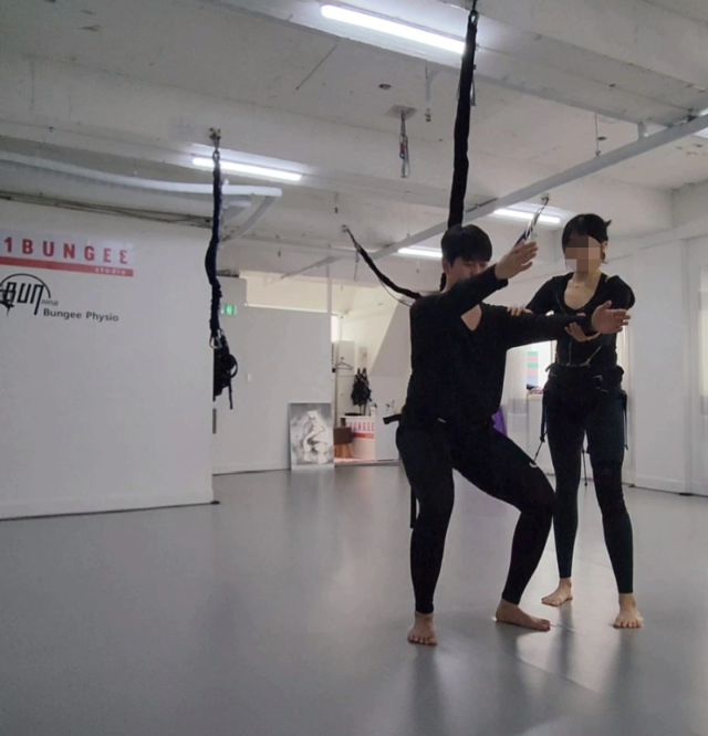 벌써 봄이 지나고 여름이 오려 하고 있다. 계절처럼 나도, 몇 년 지나면 청년을 지나 중년으로 가게 된다