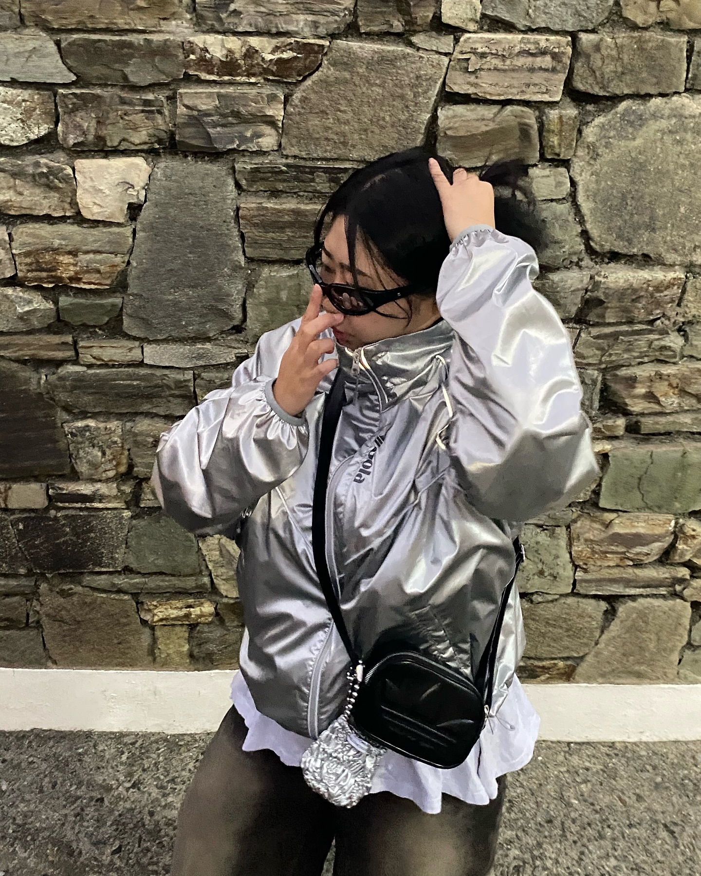 blueelephant.co 

🕶️베놈&블루엘리펀트 콜라보라니!! 진짜 레전드🔥

기다리고 기다리던 베놈의 마지막 시리즈 베놈3 : 라스트 댄스 !! 
국내 개봉을 기념해서 요즘 진짜 핫한 아이웨어 브랜드 블루엘리펀트와 협업해 선보이는 스페셜 콜라보 키드를 가져왔어요.

블루엘리펀트만의 유니크함과 베놈의 강인한 인상이 더해진 이번 콜라보 덕분에 영화 기대치도 업!!🔥

이번 콜라보의 리미티드에디션 제품은 성수 플래그쉽 팝업 스토어에서 만날수 있어요🤟🏻🕶️

📍블루엘리펀트 성수 플래그십 스토어
서울특별시 성동구 연무장길 13,2~3층

.
.
.
.
.
.
.
.

#블루엘리펀트 #BLUEELEPHANT #블루엘리펀트베놈 #eyewear #venom #블루엘리펀트선글라스 #베놈 #선글라스추천 #베놈콜라보