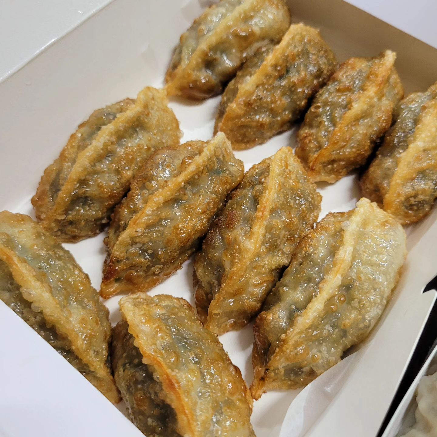 밤늦게 먹는 만두! 배가 든든하네요!
잊을 수 없는 장호덕손만두
다음에는 아침 일찍 막어보겠어요
#장호덕손만두 #장호덕손만두하양점 
#하양만두 #경산만두