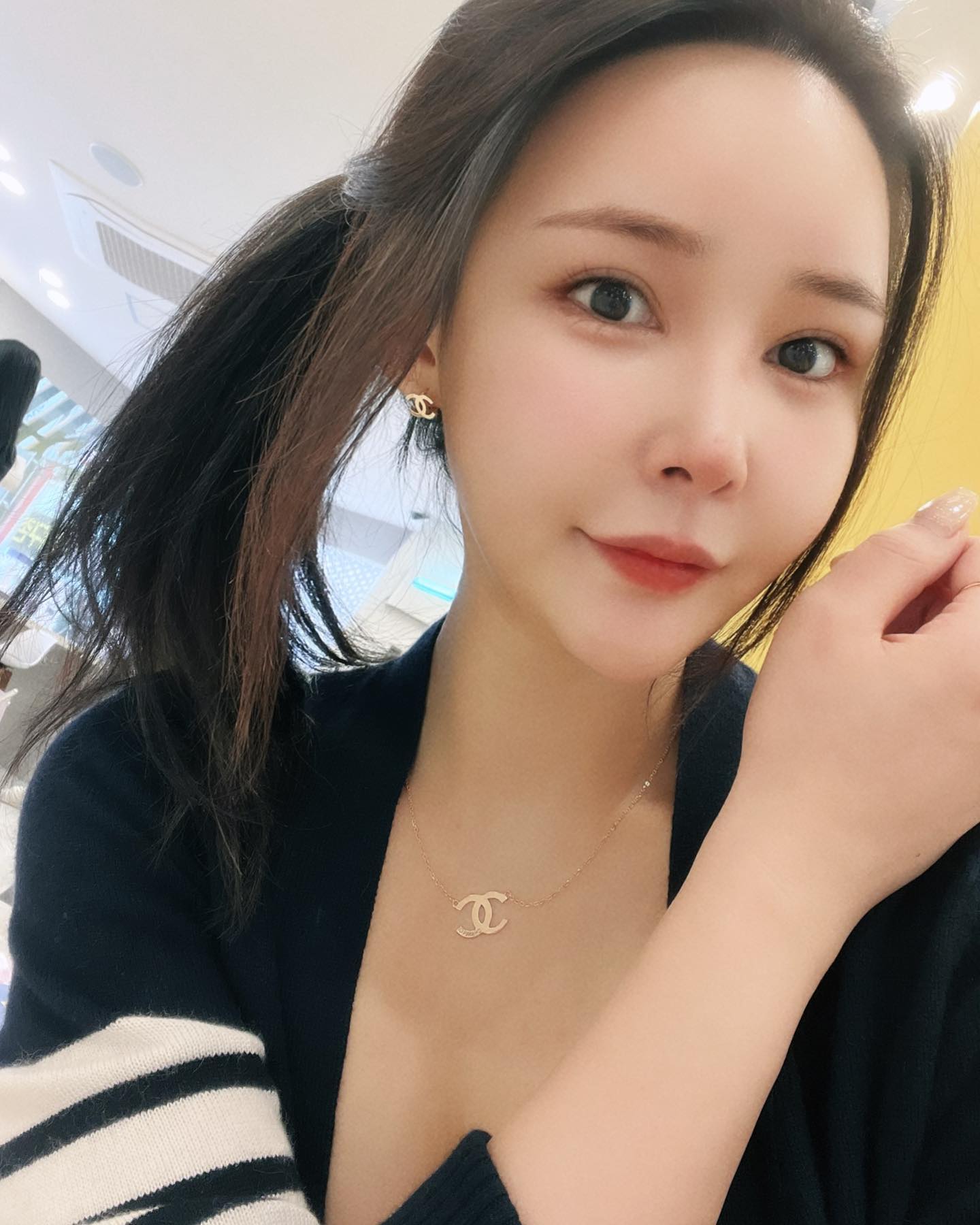 피부과만 오면 삥...🙄
#울쎄라 #써마지 #인모드 #고주파