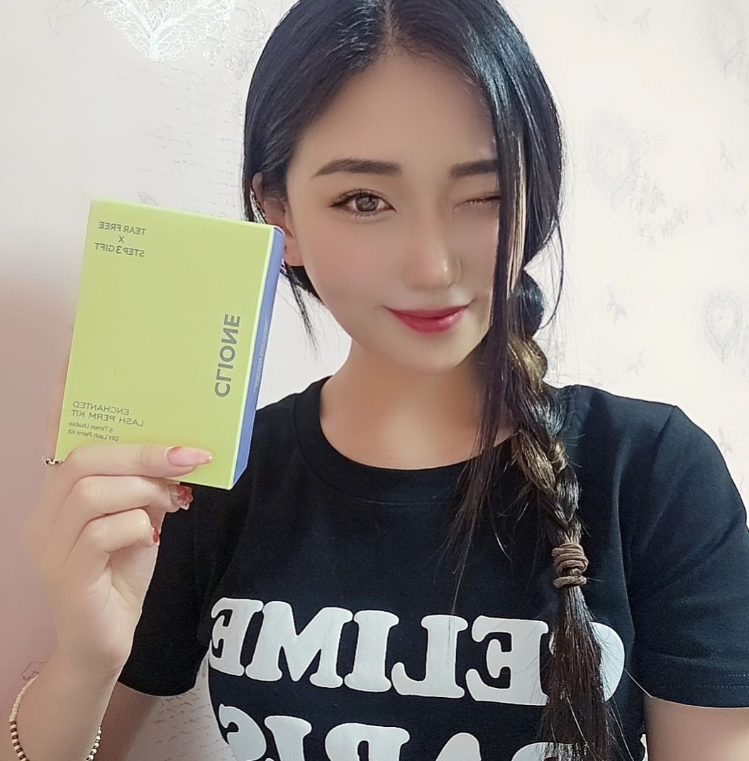 집에서 편하게 할 수 있는 속눈썹펌 키트🩷
 저하고나서 엄마도 해드렸는데 너무 간편하네요^^
피부 예민한 분들 추천!!👍👍
.
.
https://smartstore.naver.com/clionelash/products/4925119820