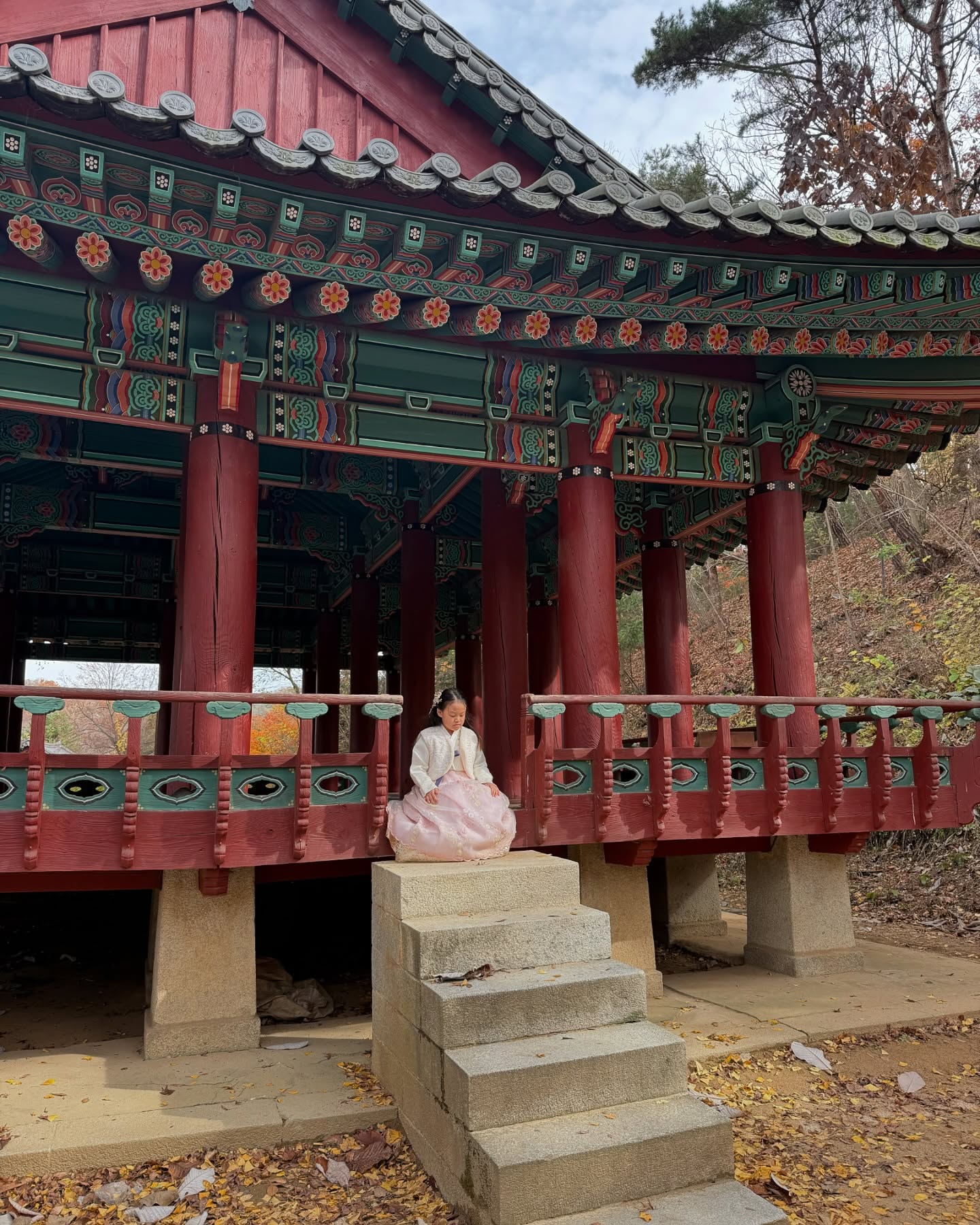 연서와의 한국민속촌 나들이 😊
한복을 입고 라랄라🎵🎶

koreanfolkvillage 
#한국민속촌