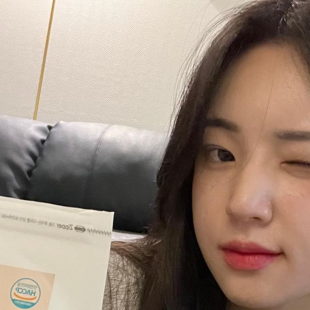 이민영 on Instagram: "#협찬 이루다 호박팥차+돼지감자차 물 대신 마실 수 있는 고소한 차 소개해드릴게요! 요 티백은 늙은 호박과 팥의 구수함, 은은한 돼지감자 향이 나는 배합으로 진한 베이