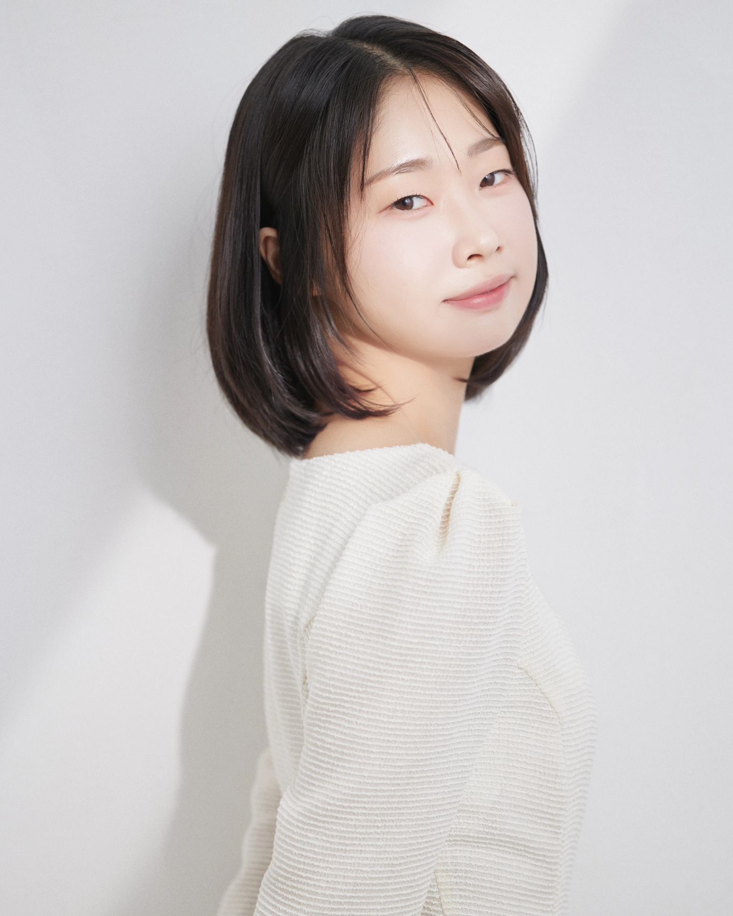 🄽🄴🅆 🄿🅁🄾🄵🄸🄻🄴 🤍

-

💄Make-up yuyuji_
💇‍♀️ Hair jennyhouse_sojeong
📷 Photo b1_studio_ 

-

#비원스튜디오 #일반프로필 #프로필사진 #신사사진관 #압구정스튜디오 #제니하우스 #제니하우스프리모 #제니하우스헤메 #헤어메이크업잘하는곳 #프로필메이크업 #프로필헤메 #헤메맛집