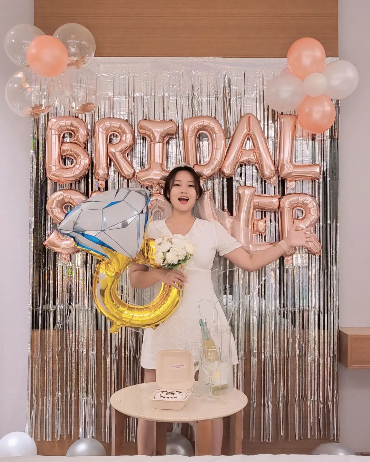 브샤최초 예신이가 함께 풍선불기😊
그래도 예쁘게 브샤 준비해줘서 고마워 사랑해😭💍🤍 행복하게 잘살게 얼른 같이 유부하자 ㅎㅎㅎㅎㅎㅎ😏👰🏻😊💕