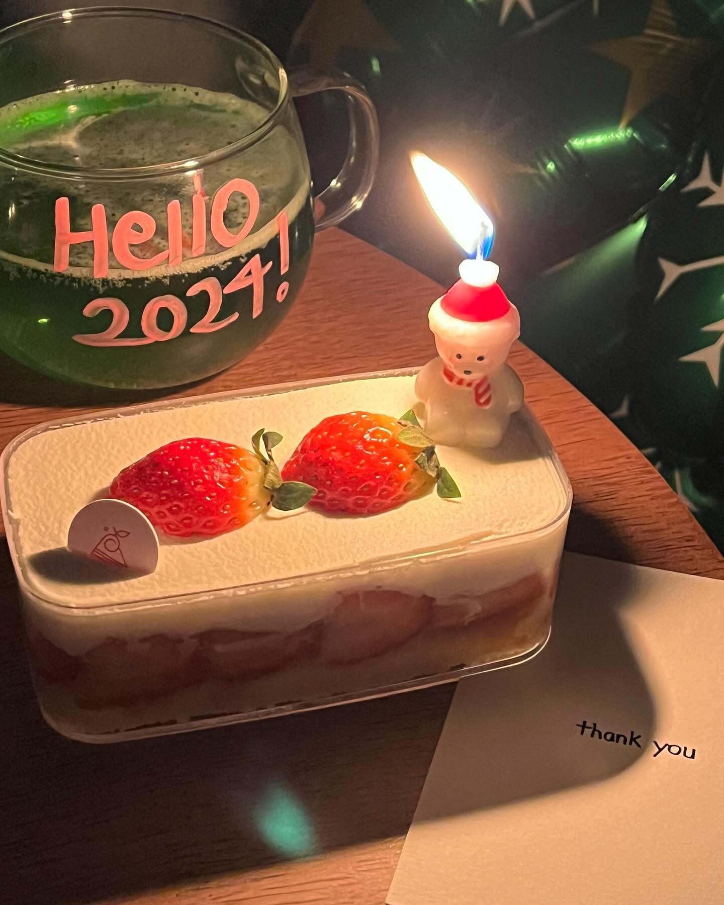 산타하부지 생일 같지만

함께해서 행복했던, 함께라서 뭐든 할 수 있었던 2023년

다가올 일곱번째 사계절도 우리만의 색으로 가득 채워보쟈

2024년도 잘 부탁해!!

#미리메리크리스마스 #해삐뉴이어 #🎅🏻❤️🧑🏻‍🎄
