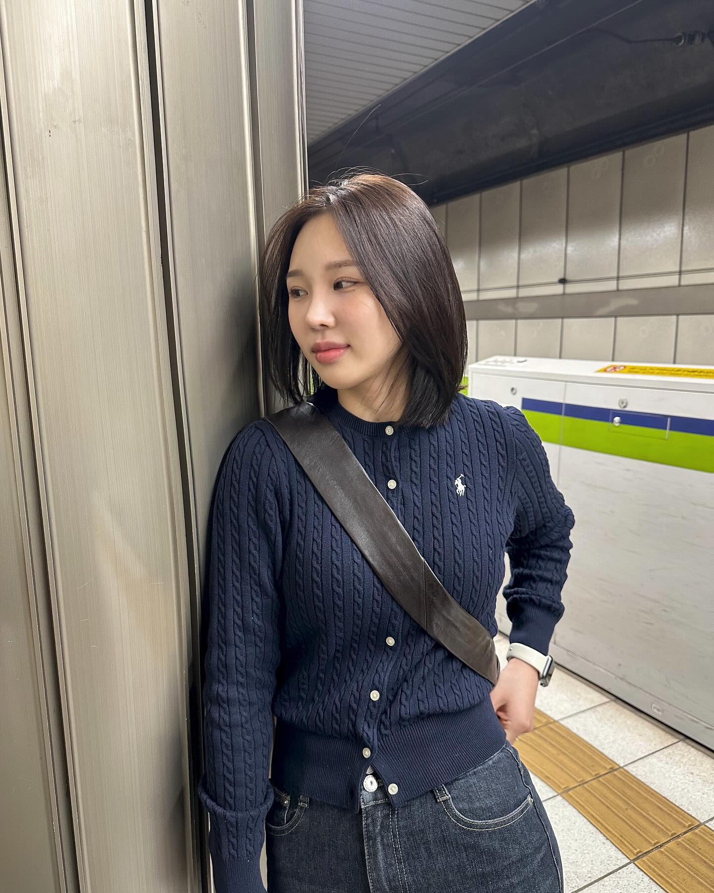 Tokyo🗼✈️ 
11월에 갑자기 나타난 태풍 때문에 도쿄에 비 소식이 있었는데 
걱정과 달리 일기예보가 당일 바뀌어서 맘 편히 구경하고 돌아다닐 수 있었다🤩 이번 여행도 나는 날씨요정 성공🪄🧚🏻‍♀️