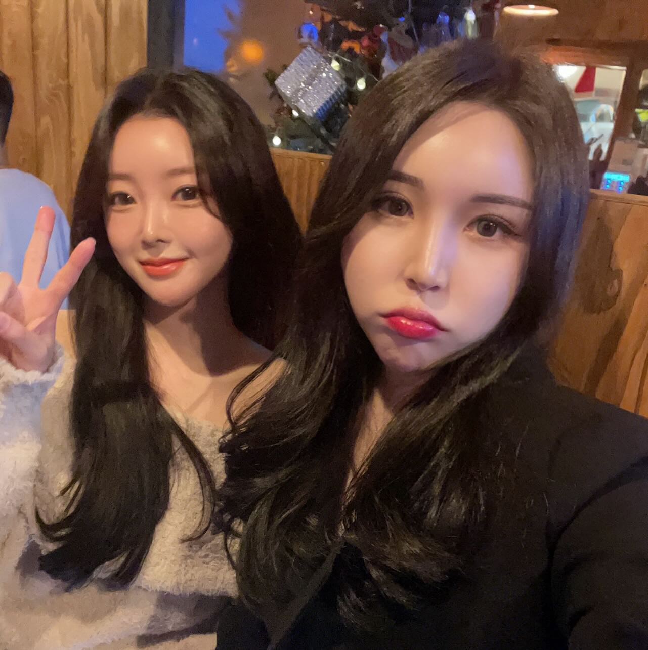 내집에 300일을 오는 wheregayeon 💜

집을 가장 아름답게 꾸며주는것은
자주 찾아오는 친구들이다 -랄프 왈도 에머슨-