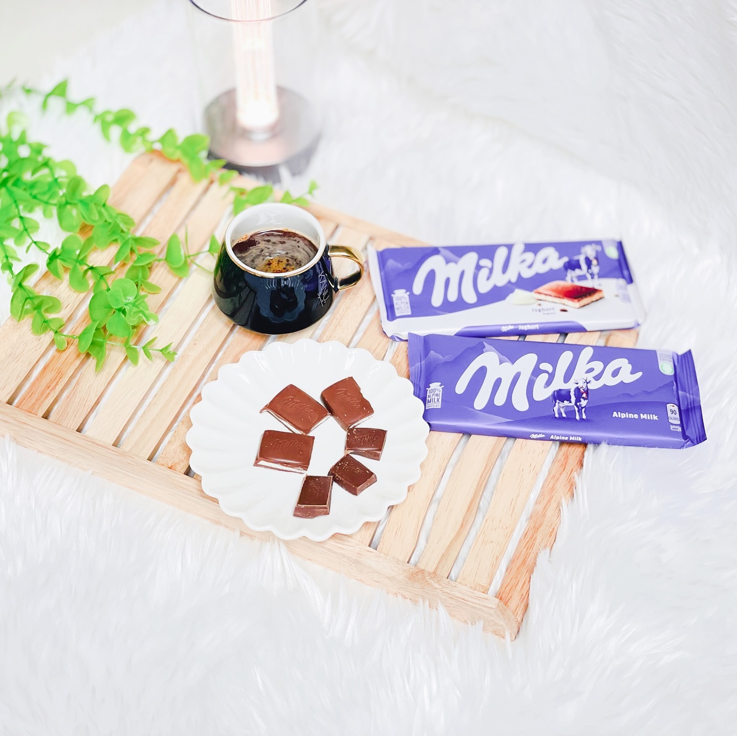 #협찬 #밀카 #차원이다른부드러움 #초콜릿 #milka

🗻 100% 알프스 우유 + 프리미엄 카카오로 만든
💕 사르르 녹는 밀카 초콜릿! 💕

🥛 부드러운 밀크맛
🍓 새콤달콤 요거트맛
✨ 두 가지 매력으로 취향 따라 즐겨보세요~

☕ 나른한 오후, 커피 한 잔에 초콜릿 한 조각 🍫
💖 당 충전도 되고 기분 전환까지 완벽!

🌍 세상을 더 부드럽게
밀카 초콜릿은 언제나 옳아요~
📍 가까운 편의점에서 바로 만나보세요!

milka_korea

#알프스우유초콜릿 #슬아랑_푸드 #스윗타임