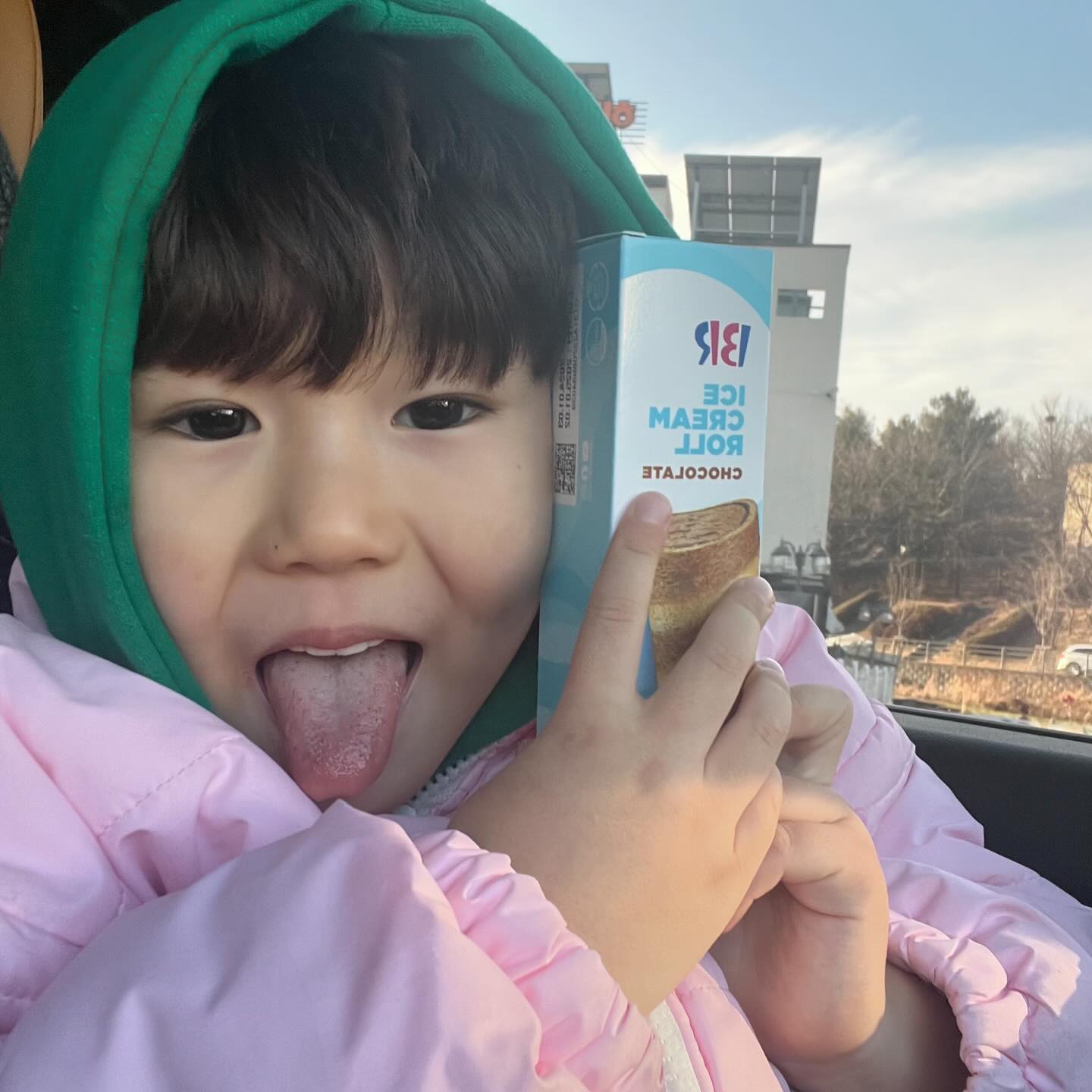 #원재
.
.
(지난 사진 이제야 올리기🙄)
아이스크림 진짜 좋아함🩷
👦🏻고마쯥니다 이모오오 맛이써요 이모오
🩷귀여워죽겐넴🩷
.
.
#황금돼지띠아들 #개구쟁이아들 #귀염둥이 #핑크왕자 #남자아이 #대구맘 #현풍맘 #텍폴맘 #육아맘