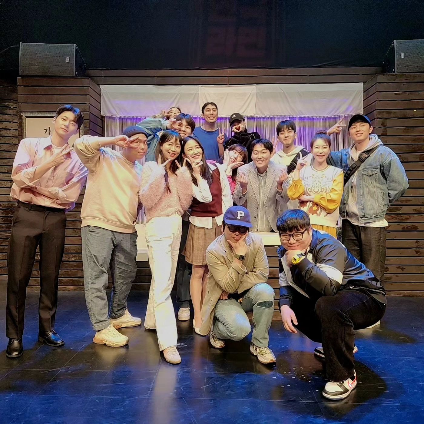 .
#연극라면 11월 스케쥴
👉넘기면 스케쥴있어요👈
날 고민에 빠지게했던 희선이
너란 뇨자,,애증이다정말
점점 더 희선이가 좋다💓
재미나게 공연중입니다! 보러오세요!