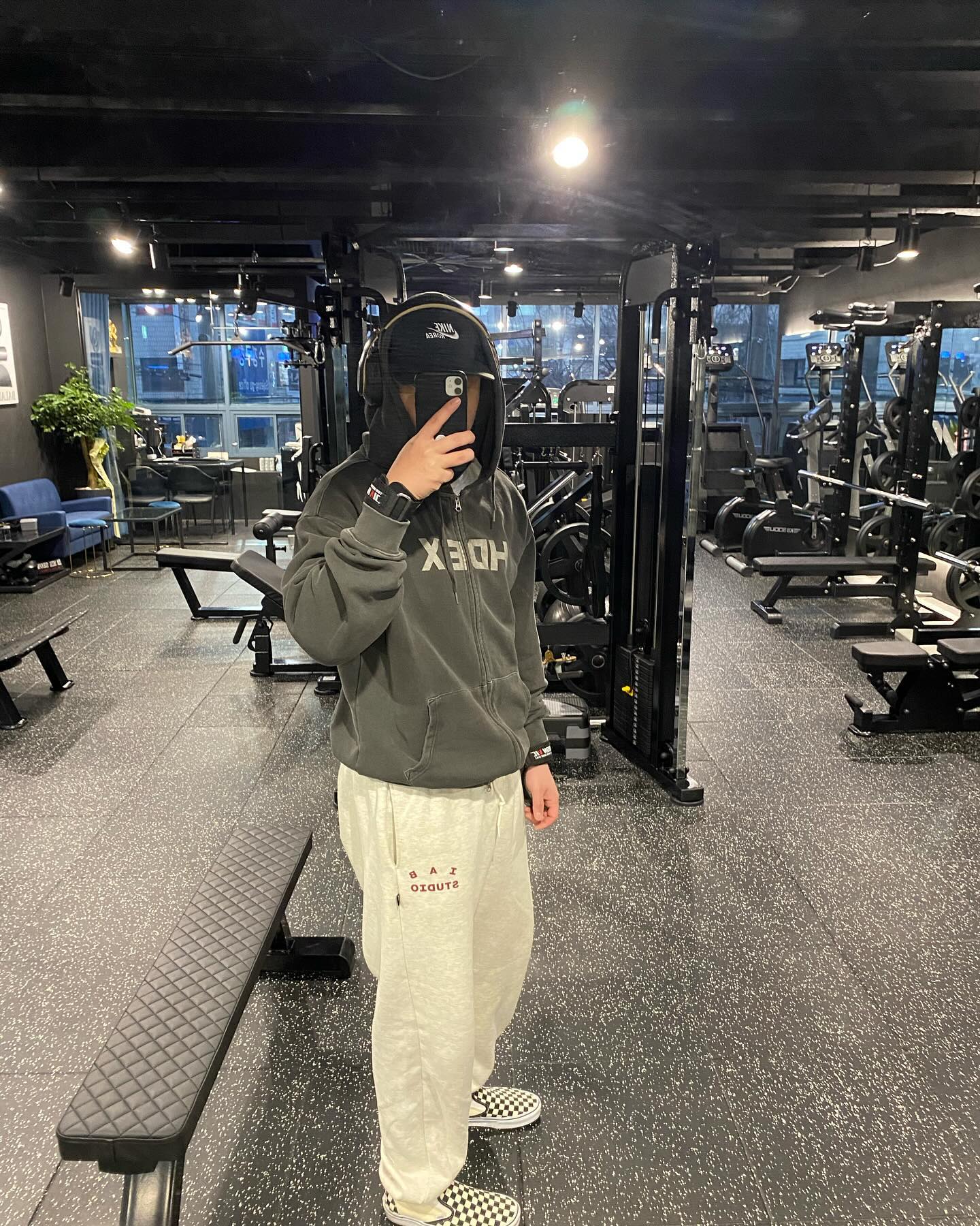 #오운완 #인클라인벤치프레스 #펙덱플라이 #시티드로우 #원암덤벨로우 #케이블트라이셉스익스텐션 #레터럴레이즈 #오운완🔥 #운동하는아빠