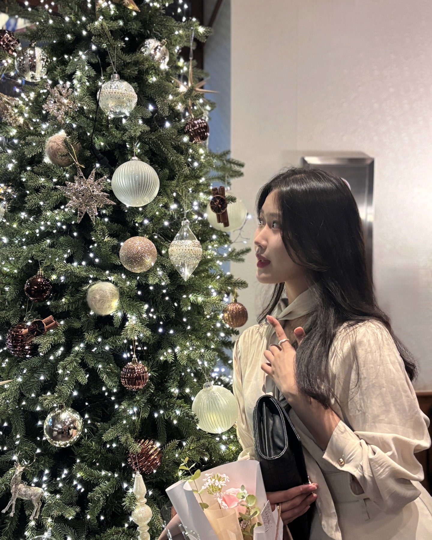 겨울이였어, 첫눈에 반했으…을걸?
#첫눈 #12월 #❄️