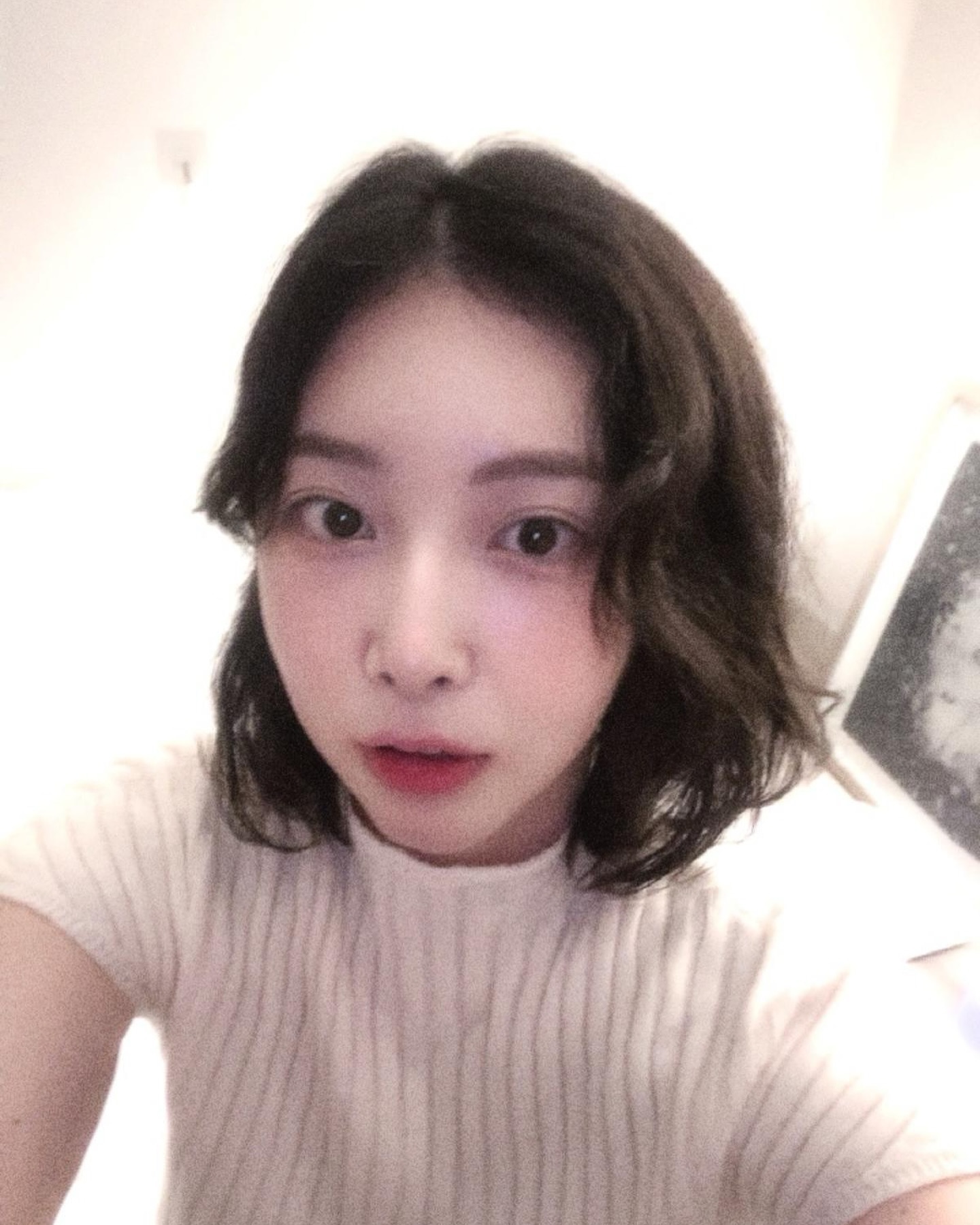 Happy New Year 🐉✨
새해 복 많이 받으세요 !! 제게 소중한 한 분 한 분 다 연락드리려고 했는데 하다보니 정말 많더라구요.. 나름 앗싸를 자처하지만 주변에 감사를 전해야 할 분들이 많아 복 받은거 같아요🥰🥰 배송은 내일부터 시작됩니다 🚚📦