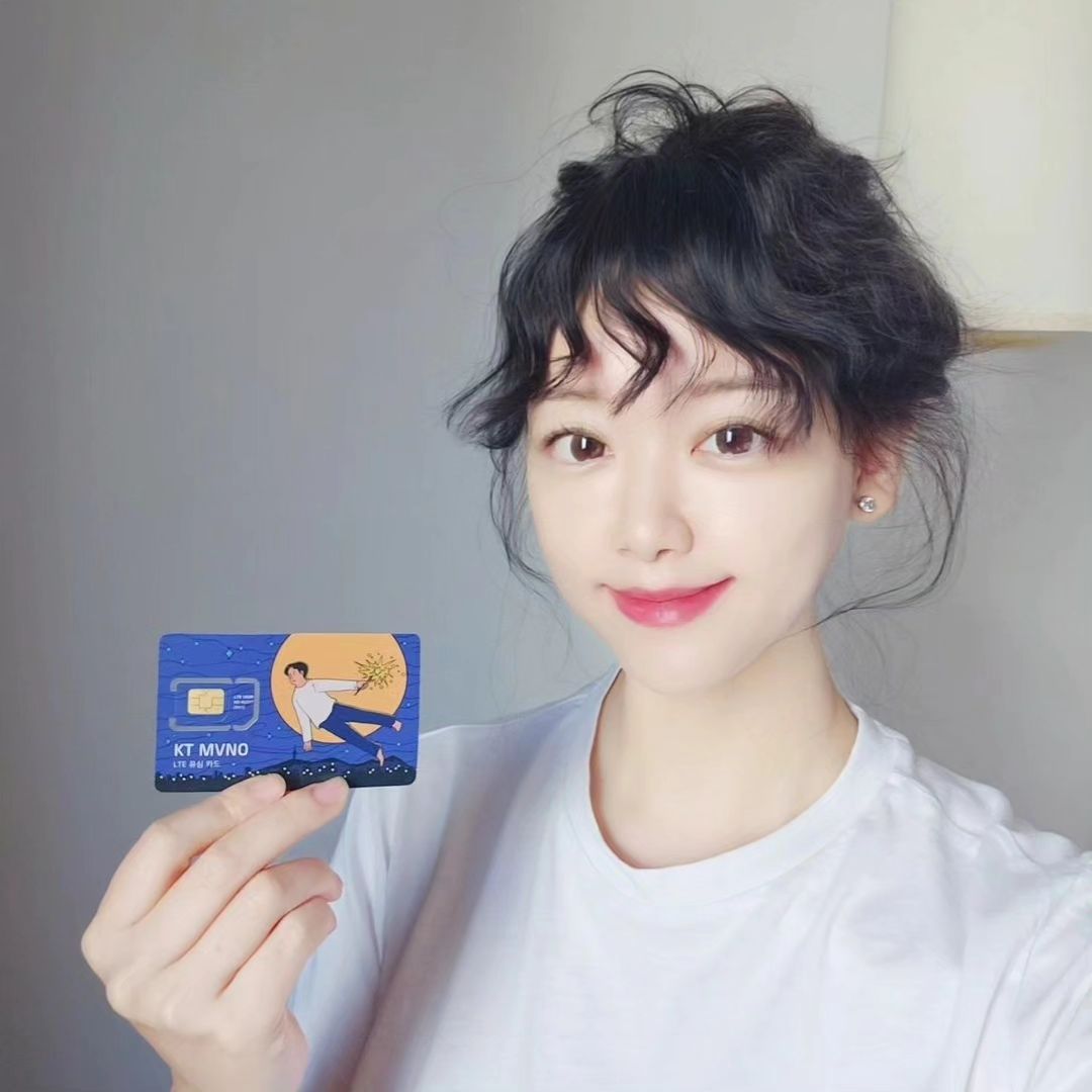 #광고 지만 꿀정보!
지금 엠모바일에서 M만 입력하면 
누구나 11만원 100% 증정하는 대박 소식!
이건 절대 놓치지말아야죠! 꺅!😍
❤️
바로 M프렌즈 이벤트!
추천인 ID를 적으면 참여 가능하고
추천인이 없을 경우 'M'만 입력하면 
동일한 혜택을 받을 수 있다니까
이건 진짜 혜자로운 이벤트!
❤️
네이버페이 5만 포인트와
보조배터리, 충전기 등
IT기기를 구매할 수 있는
M스토어에서 사용가능한 
M포인트 6만 포인트
총 11만 포인트를 증정하고 있어요!
❤️
그 외에도 추석 맞이 룰렛을 돌리면
최대 #네이버페이 10만 포인트까지 
받을 수 있으니 놓치면 완전 손해라구요!
❤️
알뜰폰 요금제 고민하고 계셨다면 
지금이 바로 기회!
KT 자회사로 가입자 수 1위인 
알뜰폰 브랜드라 믿고 사용할 수 있는
통신사이고 제가 애정하는 #멜론 부터
밀리의서재, CU할인 등등
취향에 맞는 요금제가 많으니까
kt M모바일 꼭 들어가보세요!😍
❤️
kt_m_mobile
❤️
❤️
#결합 #M프렌즈 #네이버페이 
#M스토어 #할인 #아이폰16
#아이폰16프로 #갤럭시z플립6
#갤럭시z폴드6 #아이폰15
#아이폰15프로 #아이폰15프로맥스
#갤럭시S24울트라 #ktM모바일
#kt엠모바일 #마음놓고쓰다
#알뜰폰요금제 #무제한요금제