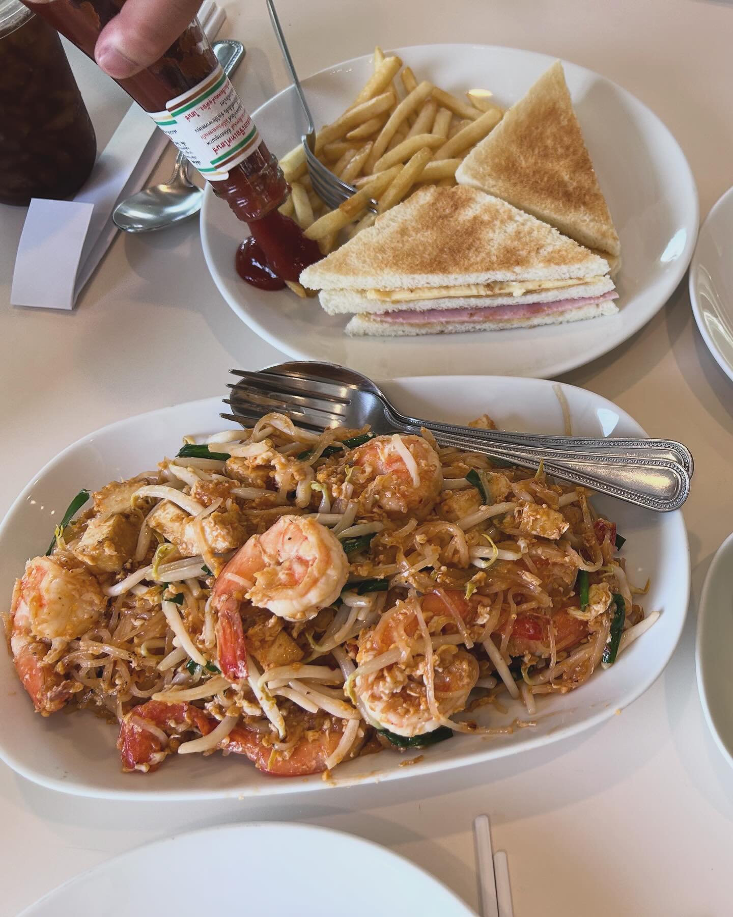 방콕 여행🥰

 #방콕 #방콕여행 #수완골프 #수완cc #방콕골프 #조드페어야시장 #쉐라톤그랜드스쿰빗