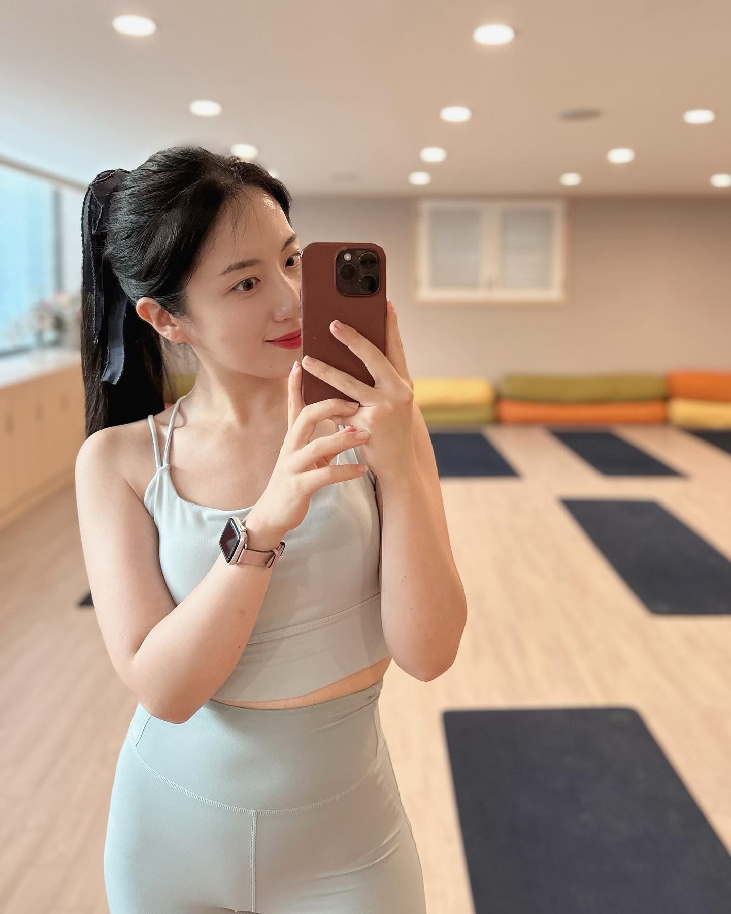 오랜만에 눈바디(?) 🧚🏻

먹고 싶은거 닥치는대로 다 먹었는데
이정도 유지하는 것에 감사하며 🙇🏻‍♀️

그렇지만 여기서 -3kg가 제일 보기 좋고
운동이 잘되는 듯하여 다시합니다 식단관리 💪🏻

#다이어트는99프로식단 😋