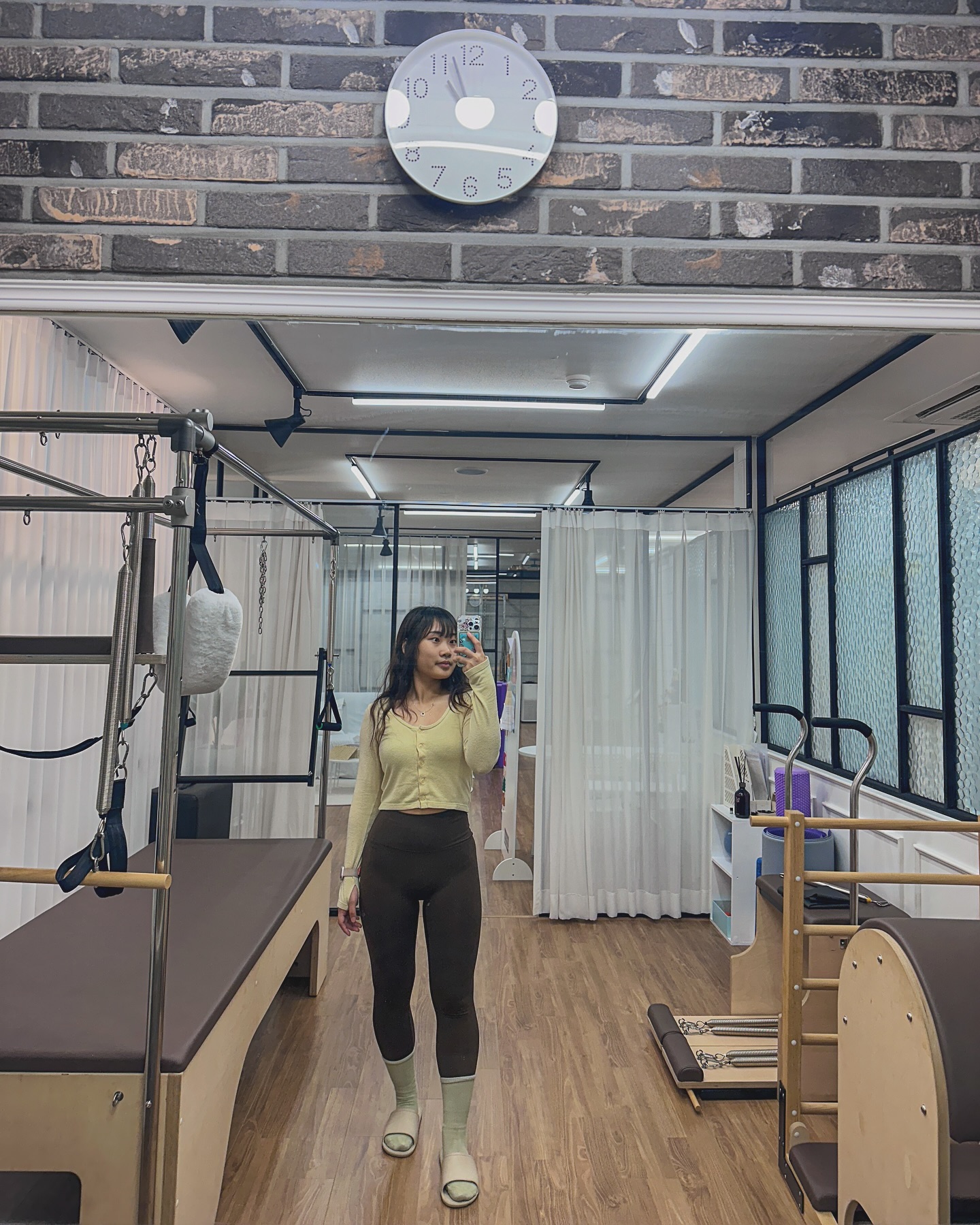 워료일 오전쉅 완려😶
피곤하좌나? 월요팅❤️‍🔥
-

#필라테스복 #필라테스그램 #레깅스코디 #레깅스룩 #에슬레져룩 #필라테스 #오필완 #오운완 #오운완챌린지 #월요일 #월요팅 #몸바디체크 #몸바디그램 #다이어터소통 #다이어터그램 #다이어터맞팔 #운동계정맞팔 #패션계정맞팔 #패션계정소통