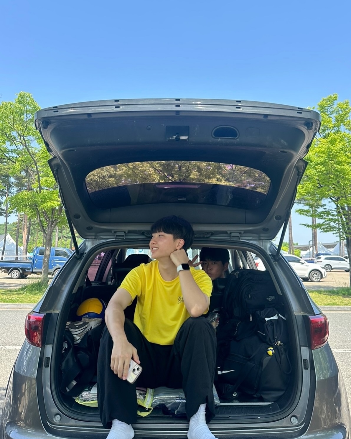 🚲

#체육#자전거대행진#서울#나들이#대학생#그림자