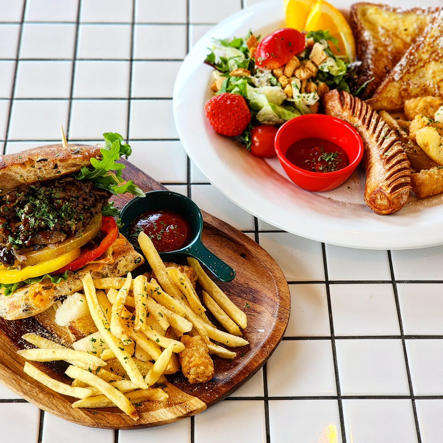 🍟

냠냠

오랜만(?)에 팔당댐 드라이브
애기도 없고 운전까지 안하니까 너무 어색해

덕소댁 고마와 yehaeun_mom
 - 덕소인에게 덕소인이
.
.
.
#앳더팔당 #덕소라이프 #남양주카페 #팔당카페 #뷰맛집 #타일맛집 #남양주브런치카페 #서울근교드라이브 #냠냠