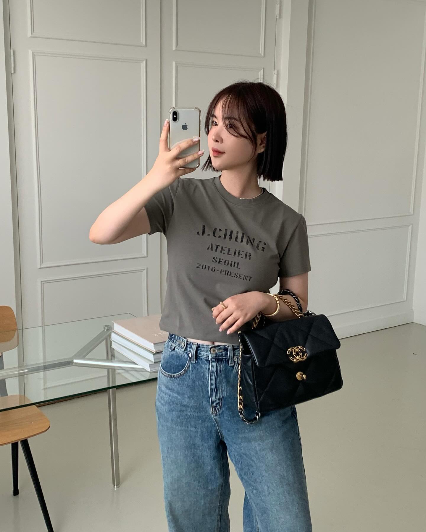 요런 컬러 처음 입어보는데 
너므 맘에 들오 🩶
