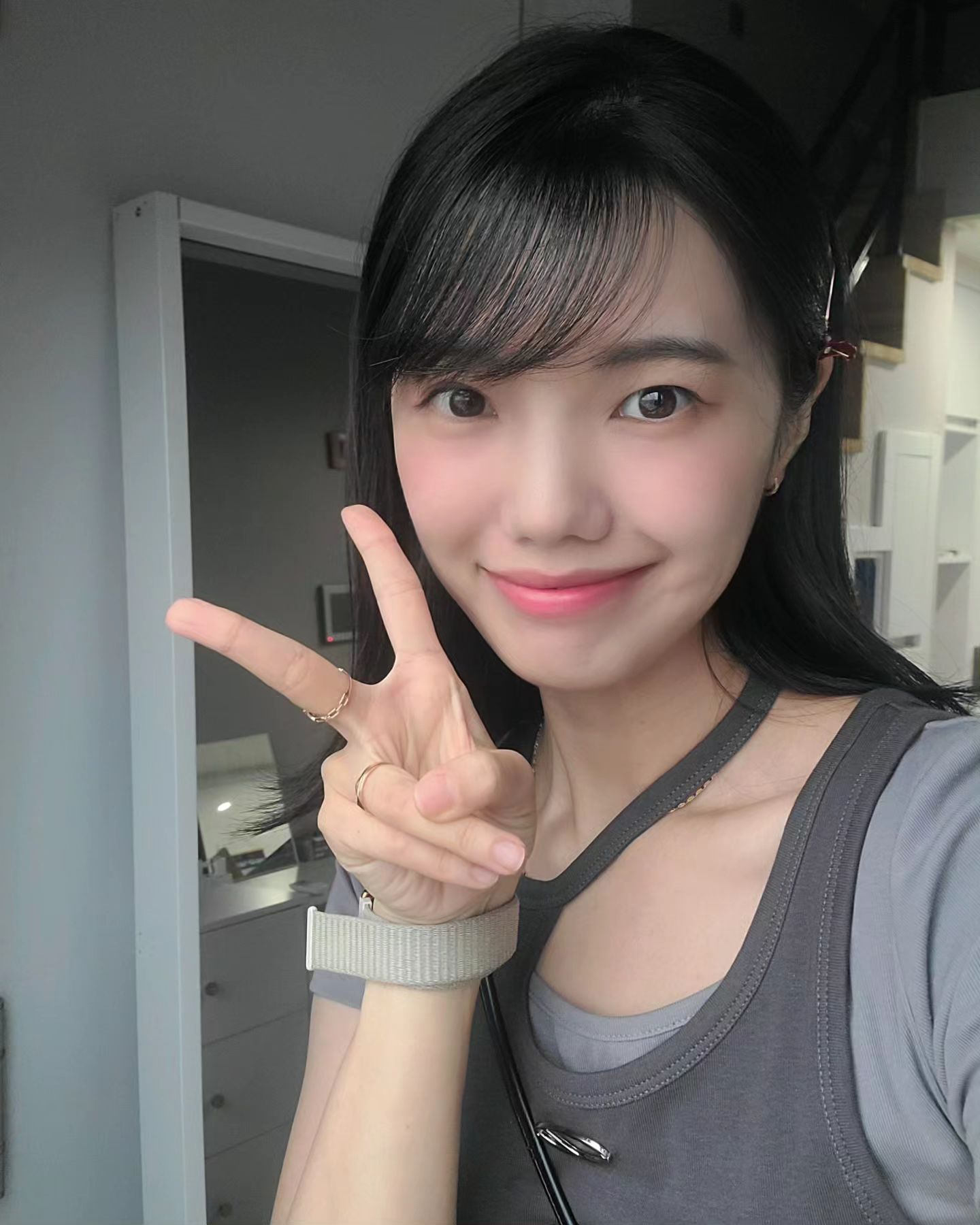 오늘 화장이 맘이 들어서 ㅎ 
비만 안 왔으면 계속 유지했을텐데 아쉽..