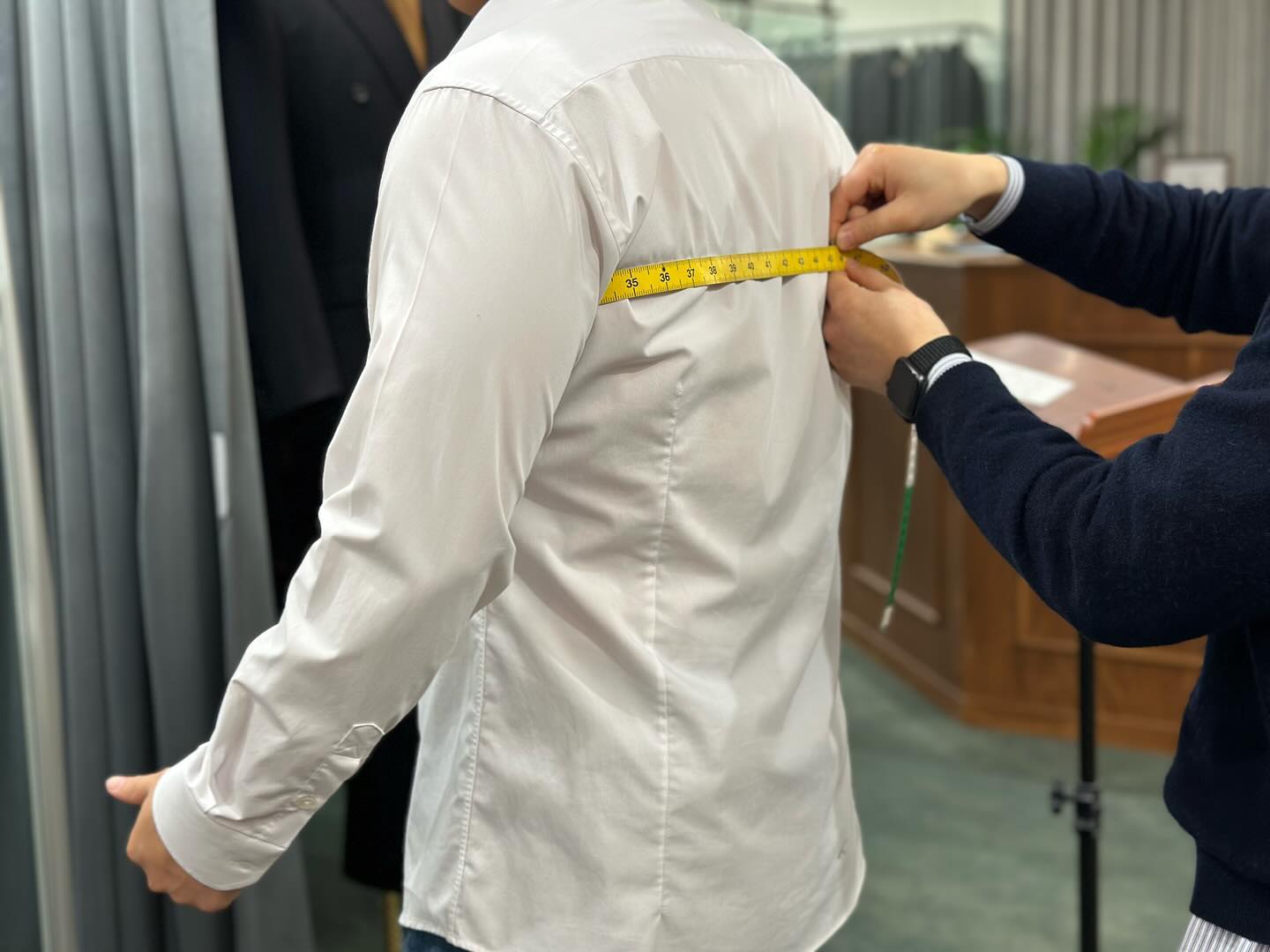 셔츠 맞추는 중인 뚠😀 확실히 일반 셔츠보다 맞춤셔츠가 편한 것 같다‼️

-
-
-
-
-
-
-
-
✅본식 드메는 다이렉트 결혼준비 카페에서 준비 중
결혼에 대한 다양한 정보도 얻고, 업체 후기도 살피고, 모은 포인트로 스드메 할인까지 받을 수 있어요🫢

✅추천인 ‼️똔뚠‼️ 입력하면 ‼️3만 포인트 적립 
✅추천인 입력만 인증해주시면✨ 
두달 만에 100만 포인트 모으게 해준 포인트적립 파일 공유해드립니다! 계약 여부 관계없음👌

#뚠똔웨딩 #웨딩홀 #웨딩홀투어 #맞춤정장 #결혼준비 #웨딩 #박람회 #다이렉트결혼준비 #다이렉트결혼준비카페 #맞춤셔츠 #스플렌디노 direct.wedding