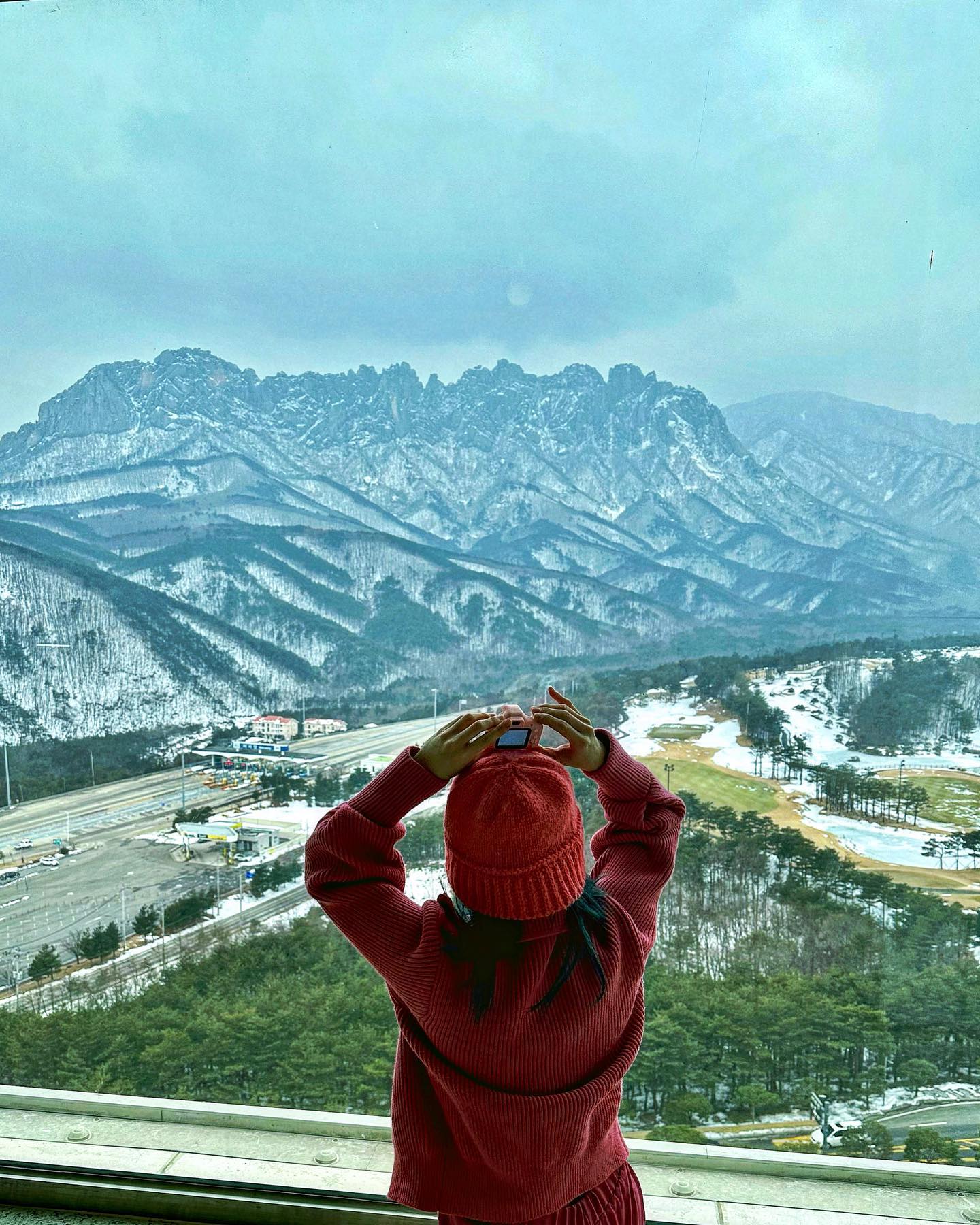 2월 사진도 한장 투척 🏔️

#2월 #고성 #여행 #홍게룩 #소노펠리체 #발목부상 #일주일전