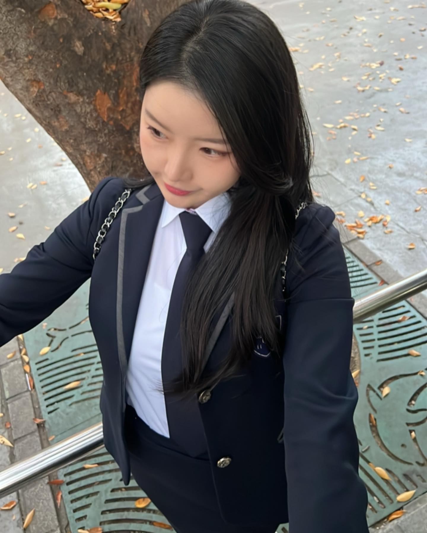 ⠀
나 교복입은 거 보자마자 와 일진같다
이러는데 무슨 할 말이 없었음,,,
진짜 그래보였기 때문이지ㅠ🥲