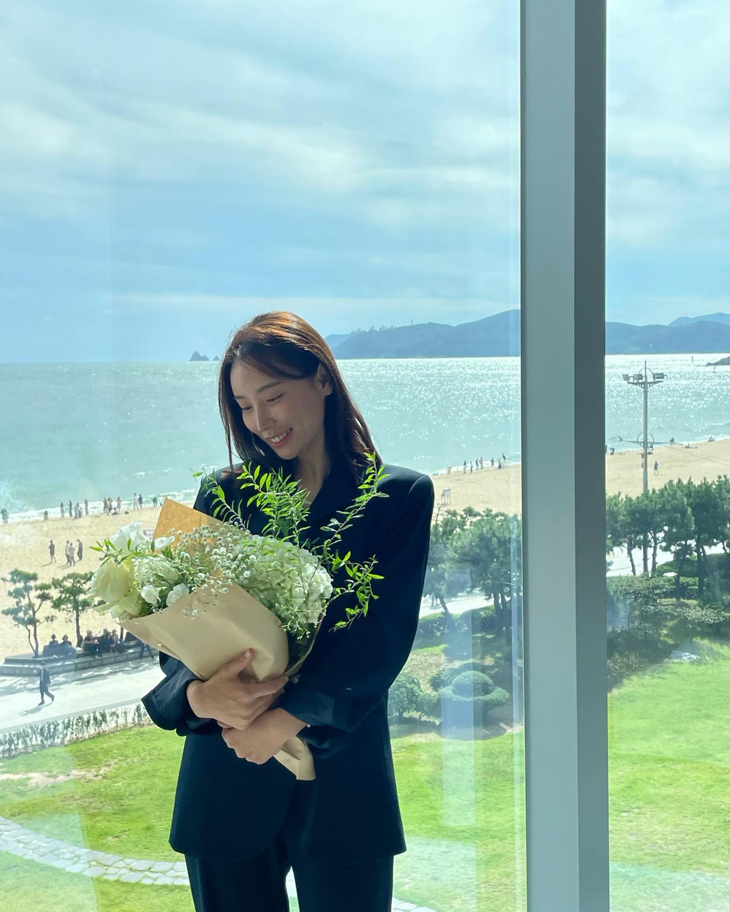 너무 예뻤던 결혼식🤍 바다 보이는데 말해모해 ~~~~~~