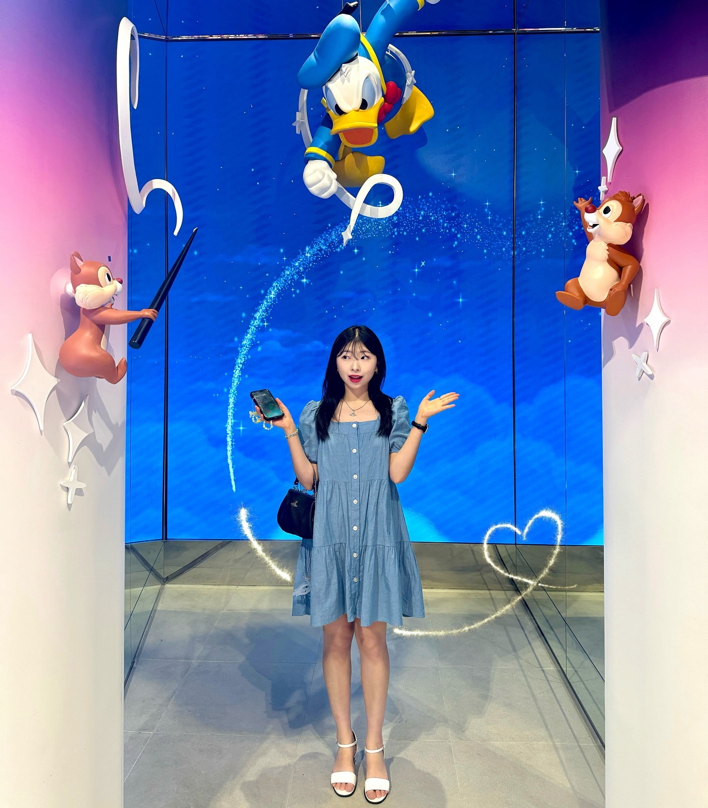 넘 예쁜 디즈니스토어 ( ᵒ̴̶̷̤໐ᵒ̴̶̷̤ )✨💙