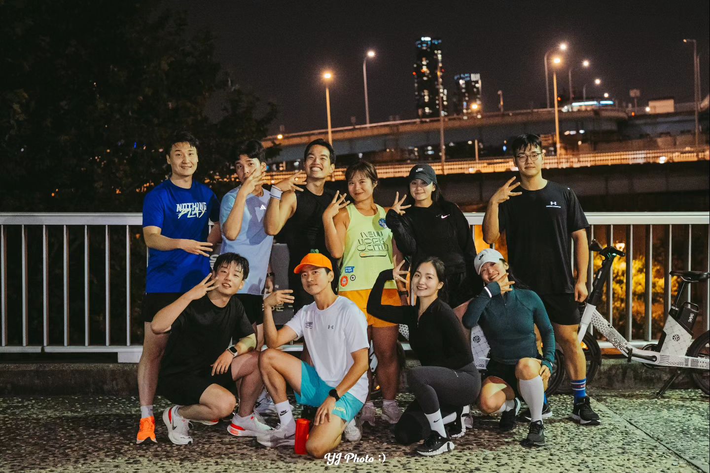 ✨️2023.10.10 화요일✨
❗️러너웨이 정기런 동작❗️

회복 중이라 러닝 쉬고있는 상아리의 행복했던 추억
다같이 달리는 재미를 점점 더 알게됨
좋은 사람들과 행복한 추억
내년에도 많이 만들 수 있길!!

#오운완 #직장인운동#f45#f45을지로 #을사오 #f45euljiro #러닝크루 #러닝 #runnerway
_runnerway
#러너웨이 #러너들의런웨이 #모든곳이러너웨이

📸 runner_jinn #달리는호포토
📸 runner_3rdjun #thㅓ준포토
📸 bumdigi_91 #범디기포토 
📸 yeyoungjae_ #와이제이포토