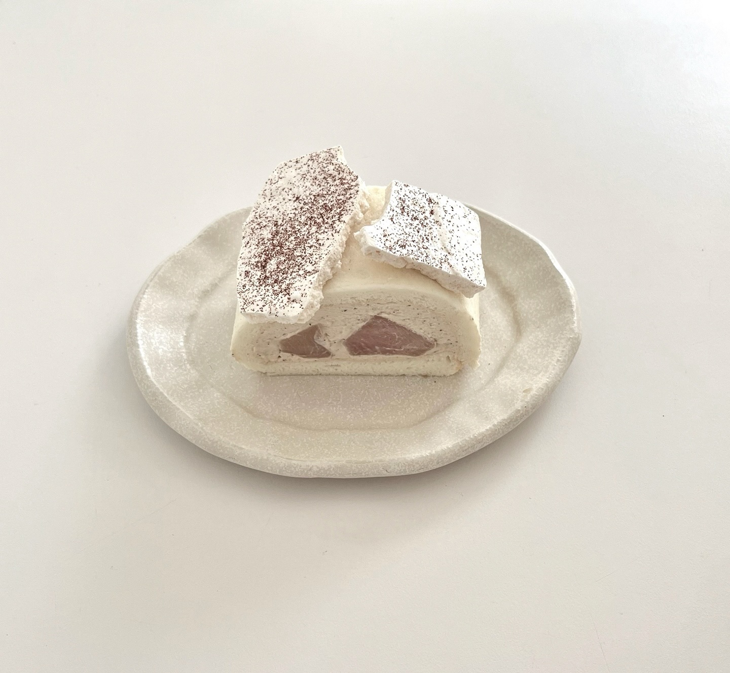 동네에 디저트가 맛있는 카페 발견✨ 복숭아 얼그레이 롤케이크 최고🍑🍰