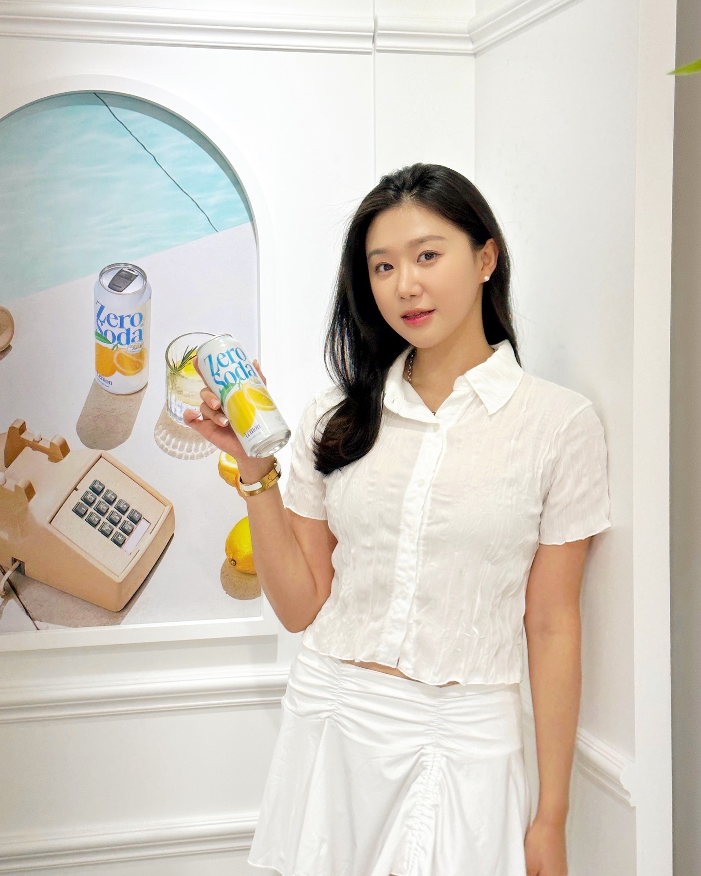 🍋
𝐶𝐿𝑂𝑂𝑃 𝑍𝐸𝑅𝑂 𝑆𝑂𝐷𝐴 

성수동 클룹 제로소다 팝업스토어 , 리조트 제로소다 🤍

클룹 제로소다는 당류와 칼로리는 제로 ! 
상큼한 과일맛은 그대로라 넘 조은거잇죵 🥹🫶🏻✨ 

스칸스킨 제품들도 둘러 볼 수 있어서 시간가는줄 몰랐답니다 😆

cloop__official 
skanskin.official 

#성수팝업 #성수동팝업 #팝업스토어 #성수팝업스토어 #성수동팝업스토어 
#클룹 #클룹제로소다 #성수팝업 #리조트제로소다 #제로소다팝업 
#스칸스킨 #스칸스킨팝업 #성수동