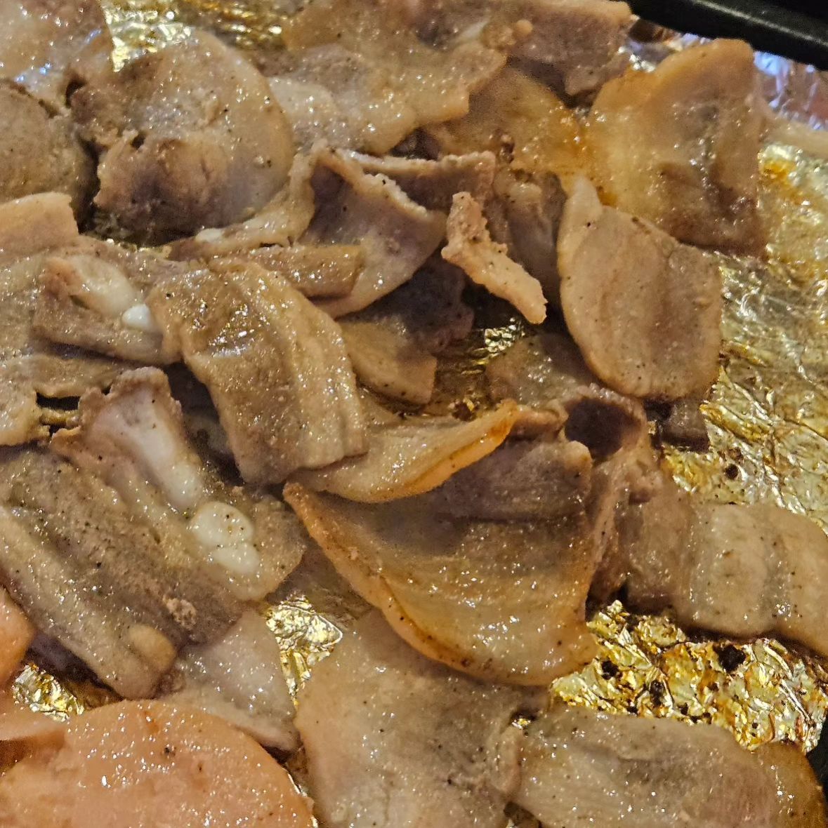 [울산신정동냉동삼겹살맛집] 66블럭

냉동삼겹살 1인 무한리필이 15000원 하는 고깃집이 있다고?
무한리필이고 냉동 이지만 말이 필요없는 곳
울산 신정동에 위치한 66블럭

재개발 지역으로 포함되서 한정 운영을 하는데 폐업하기 전에 고고
저렴한 가격에 무한으로 냉동삼겹살 먹을 사람 여기모여라!

▪️주소 : 울산 남구 중앙로63번길 30-16
▪️영업시간 : 17시 ~ 22시 (매주 일요일 휴무)
▪️전화번호 : 0507-1416-6608

➿️ 주차 OK , 와이파이 OK

#울산신정동맛집 #무한리필고깃집 #냉동삼겹살 #신정동냉동삼겹살 #신정동맛집 #66블럭 #무한리필66블럭