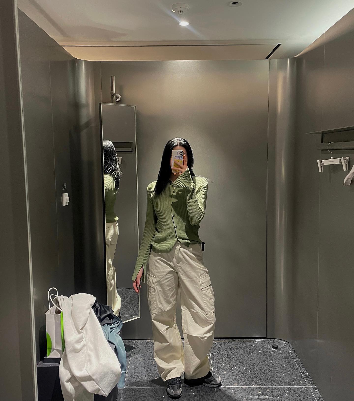 팔이 좀 긴 편

#긴팔원숭이