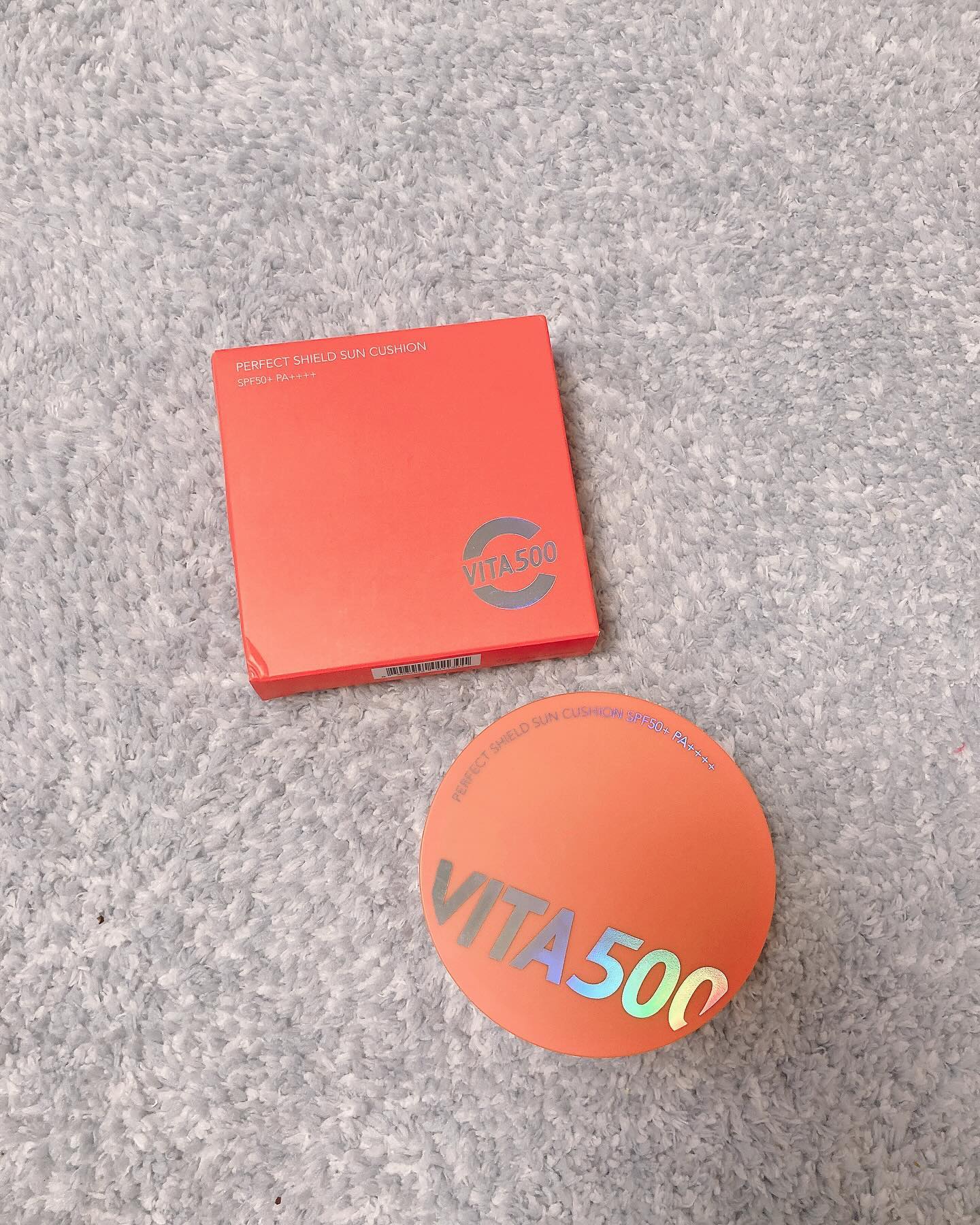 #협찬 kdcare_official #비타500선쿠션 #비타민선쿠션
언제서나 간편하게!
더운 여름 잠깐 밖에 나갈때 간편하게 팡팡팡 치고 나가면 끝!

민감한 피부에도 걱정없이 사용이 가능하며
비타민 함유로 미백효과까지!!!

쿠션도 커서 너무 좋아요 ^^

#비타500빅선쿠션 #광동선쿠션 #온가족선쿠션 #무기자차선쿠션 #광동비타500선쿠션 #홈쇼핑선쿠션