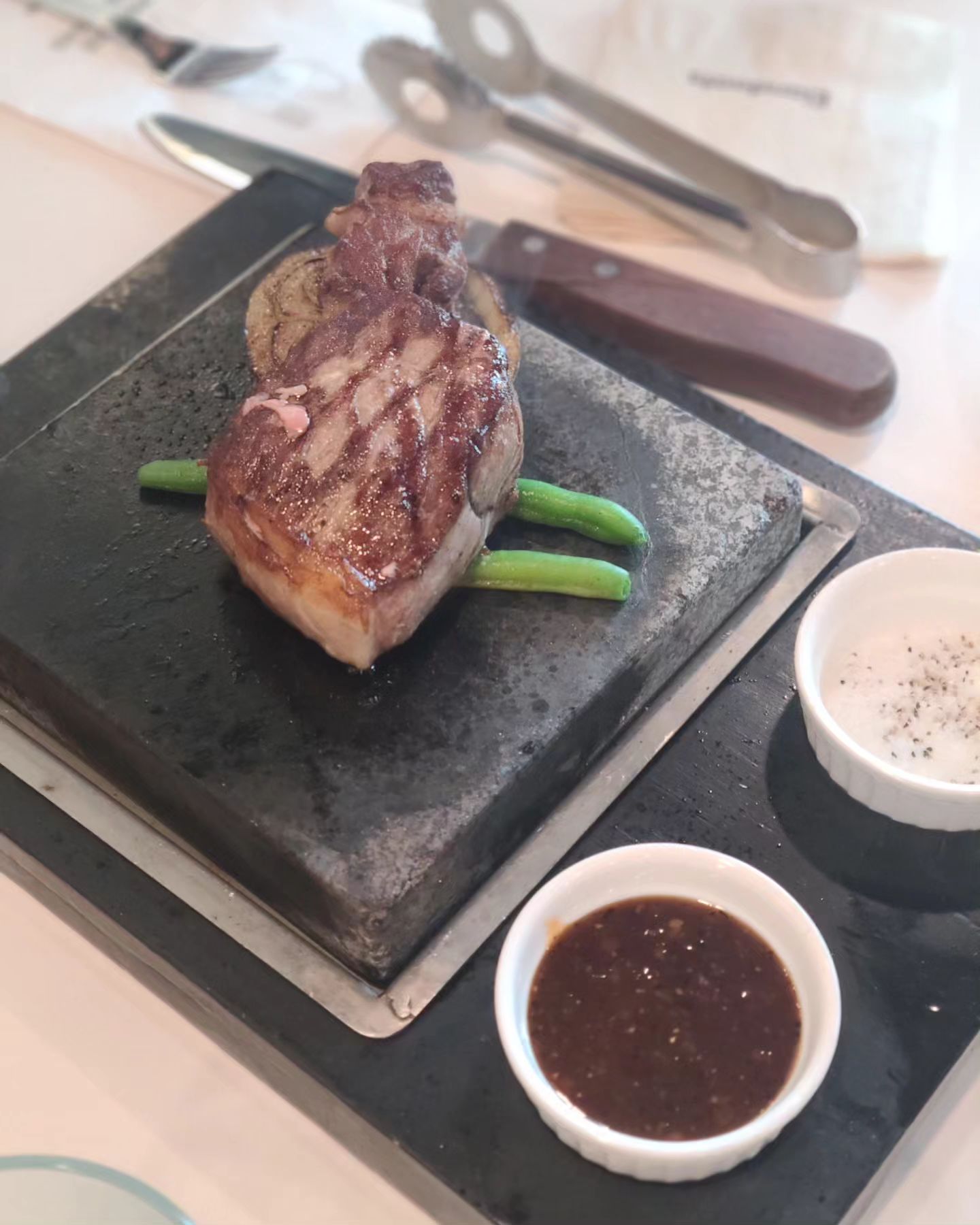 .

오랜만에 #점심회식

#에슐리퀸즈 맛난 거 넘 많고 좋았는데
✔️ #스테이크 는 앞으로 안 먹는 걸로 🙄

#법카찬스 #법카는사랑입니다