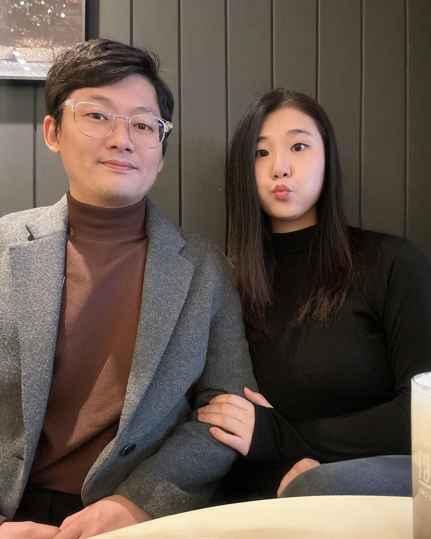 결혼8주년♥️

하원전 4시간 반짝 데이트👏
그마저도 스필가서 이불사고.. 한거라곤
카페 한군데.. 🤣🤣🤣 

#럽스타그램 #♥️#결혼기념일