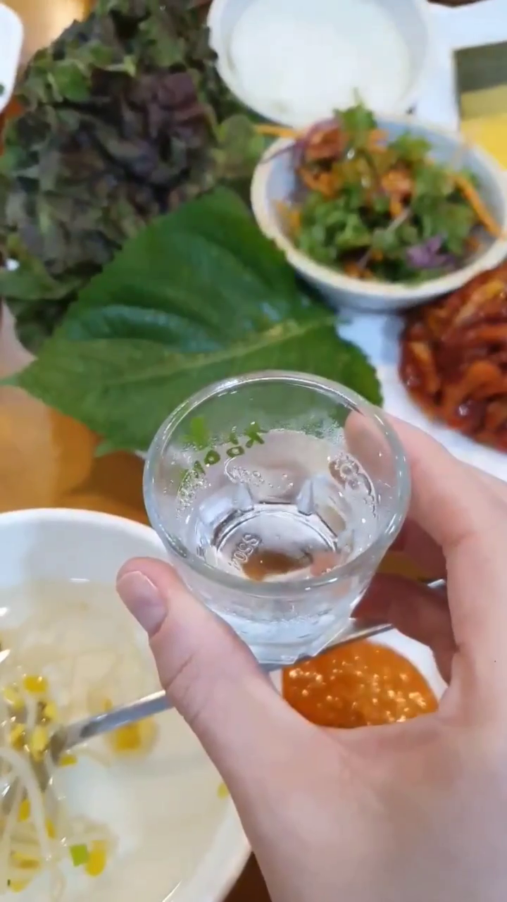 #협찬 쯔양먹방 메뉴 #원할머니보쌈 신상

쯔양님이 불맛가득한 낙지에 보쌈 조합에
빠지셨다고하니 나도 가봐야지~!

불맛 가득한 낙지에 원할머니보쌈, 쌈떡까지
친구들과 나도 먹방찍기 바쁜 메뉴인걸🔥
낙지볶음과 보쌈은 맛있는거 +맛있는거!!!!
매콤한 불맛이 더해져서 질릴틈이 없잖아

소주 안주로 너무 너무 좋은걸!
쌈무에 월할머니보쌈의 시그니처 쌈떡올리고
촉촉 야들 보쌈에 쫄깃한 낙지볶음 올린
쌈 오케스트라 즐기러 다같이 가보자구^^!

마지막엔 꼭 절임배추에 돌돌말아서 한쌈까지
잊으면 안된다 안대 >_<

#불맛낙지원쌈 #낙지볶음 #낙지볶음맛집
#안주맛집 #보쌈맛집 #쯔양맛집 #쯔양추천