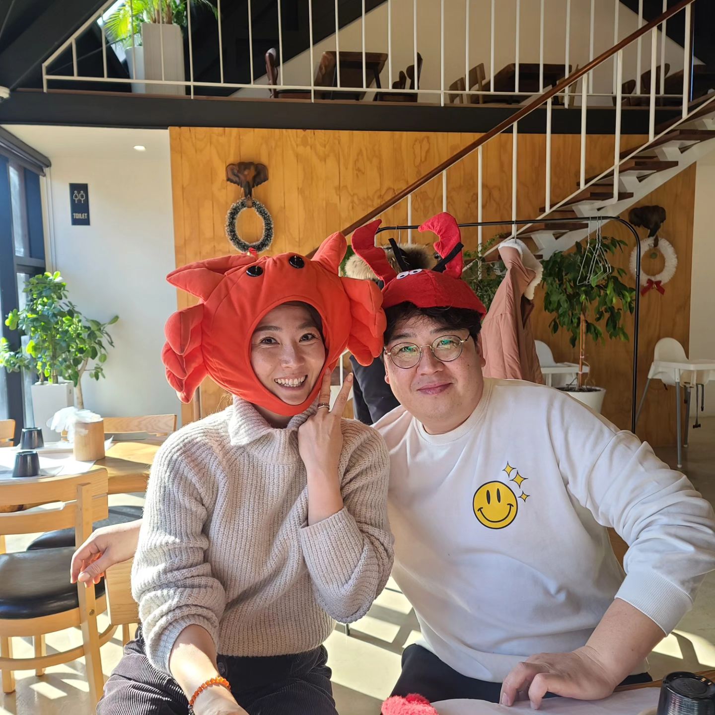 #미스터크랩 🦀온가족 꽃게를 만들어버리는 사장님🦀
덕분에 맛있고 행복한 식사시간이 되었습니다😊
킹크랩으로 플렉스해주신 제부에게 감사~😍