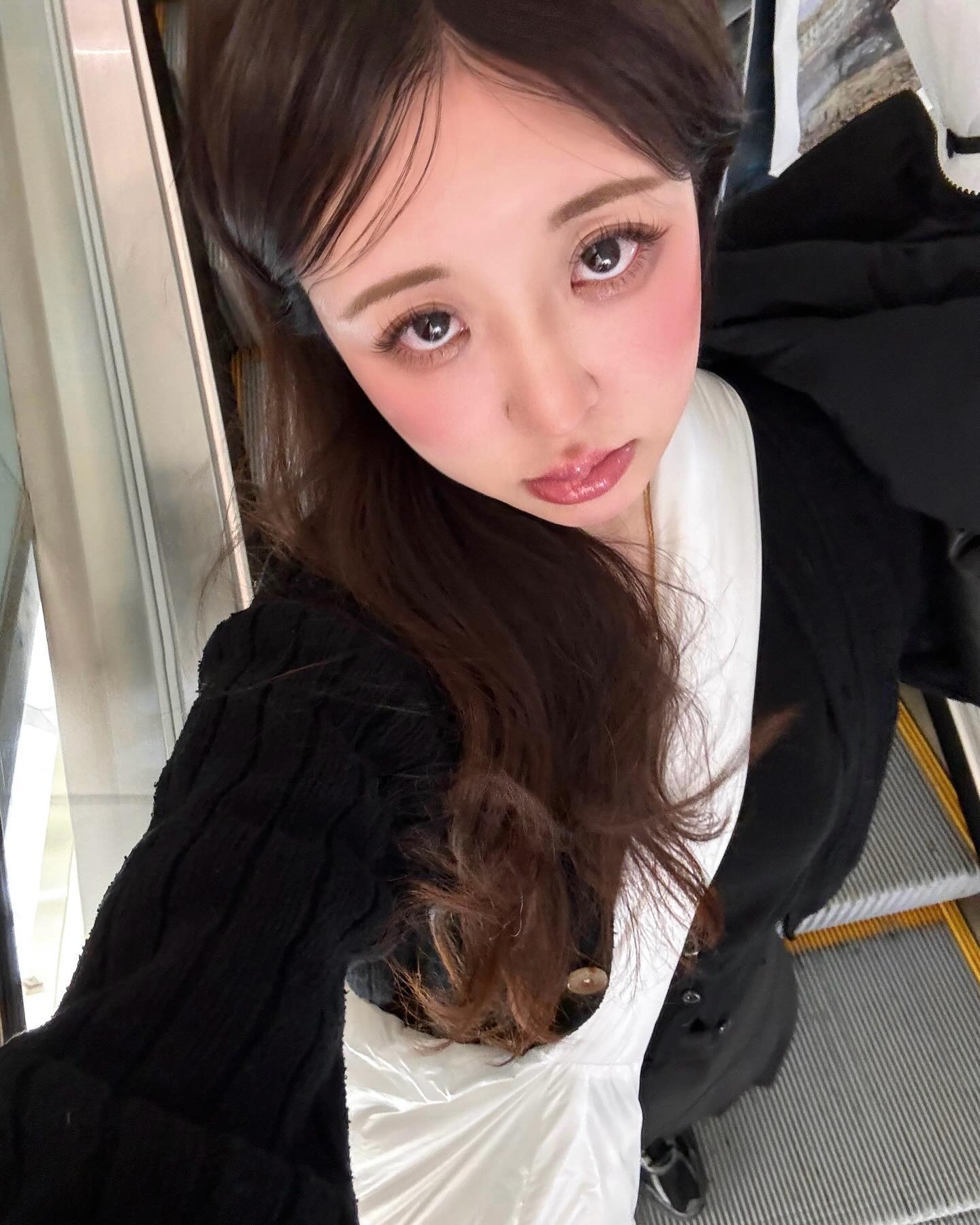 친절한 사장님도 카페도 커피도 분위기도.
모든게 완벽했다 …🤎
 
#경복궁역카페 #호랑이커피 #🐯