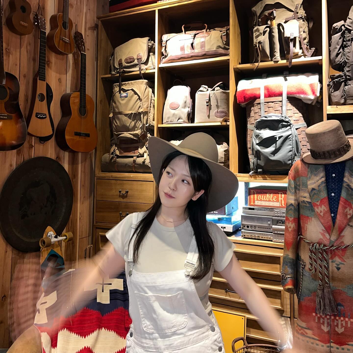 🤠🐎🏠