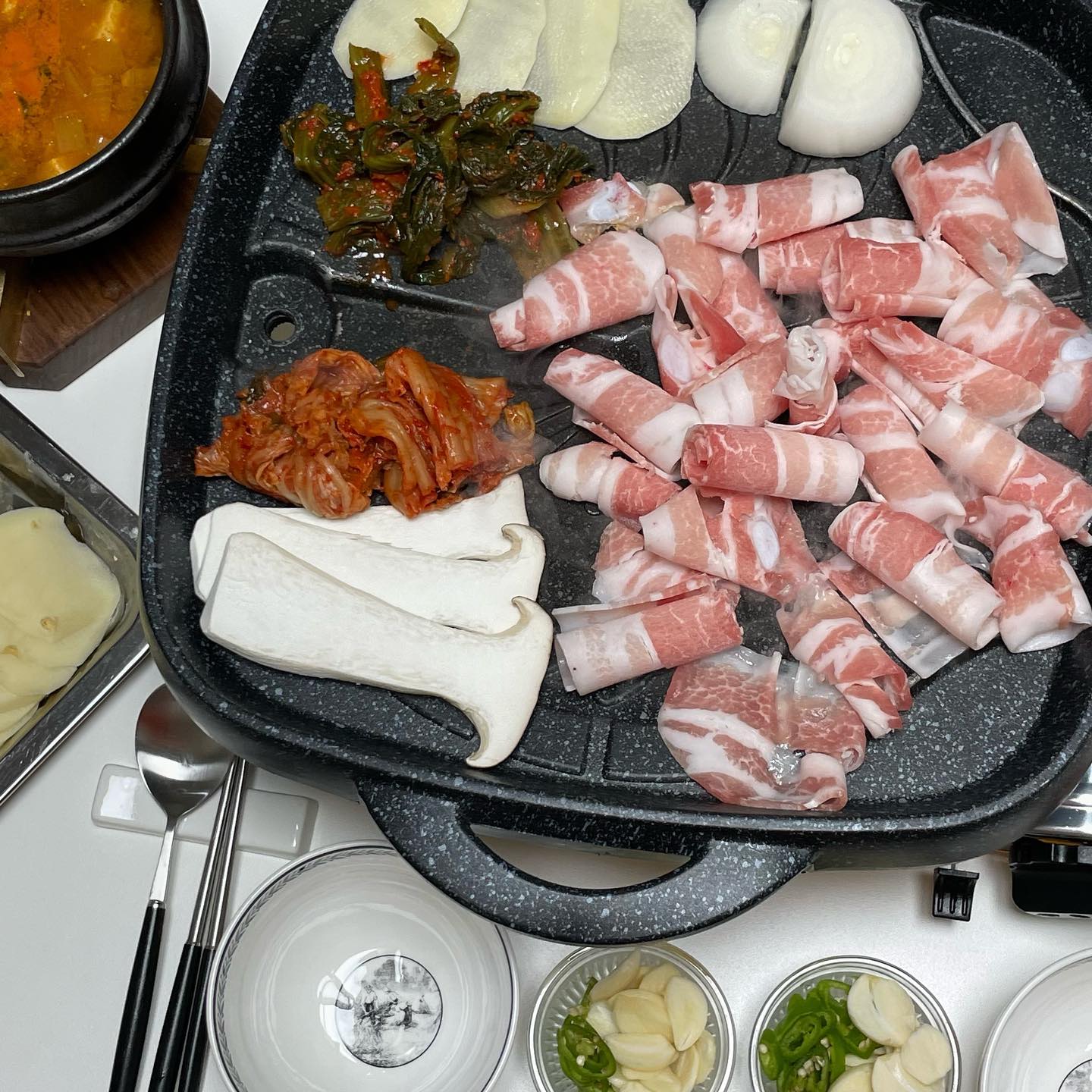 집에서 오랜만에
#대패삼겹살 🥓
#갓김치
저번주 수요일💛