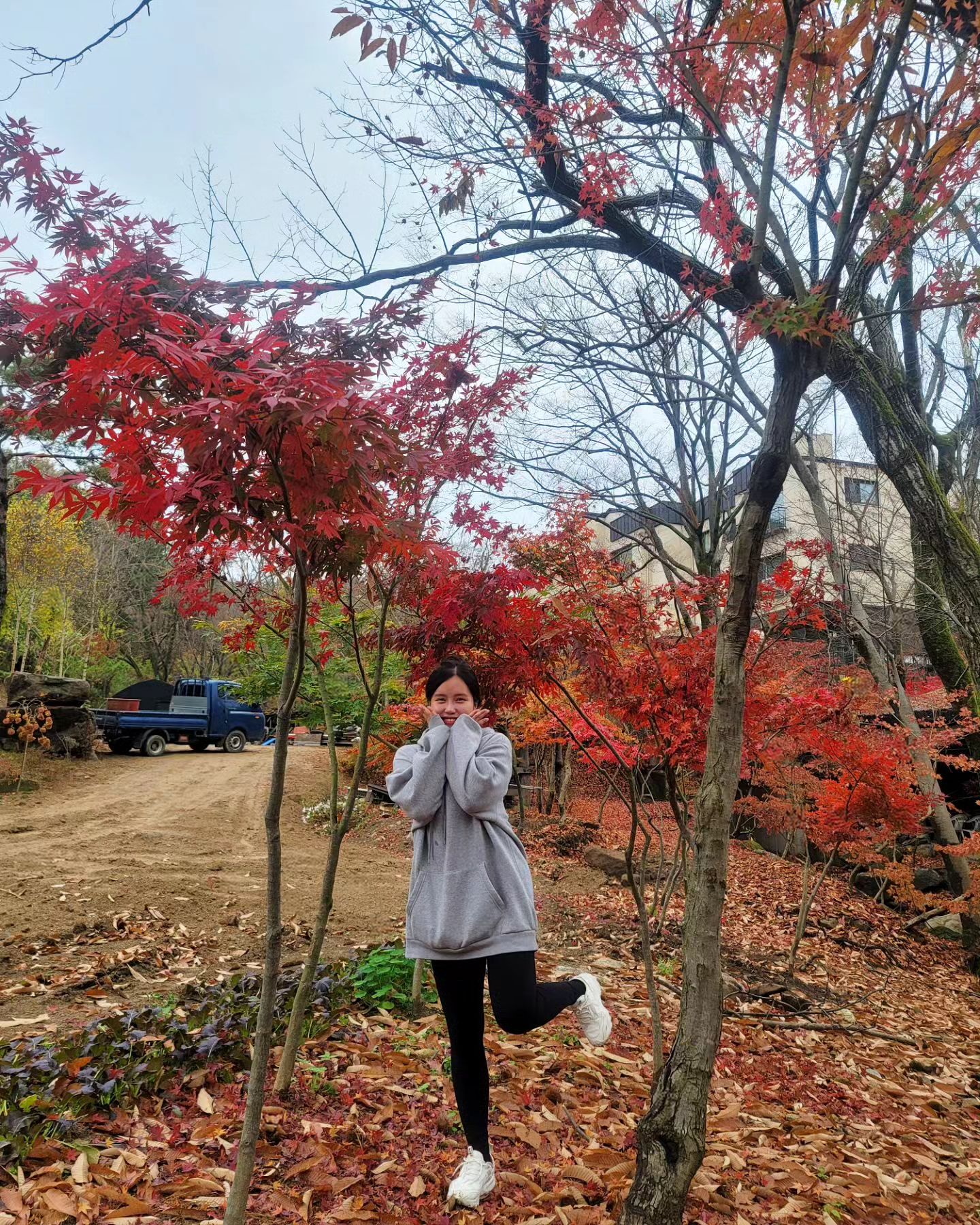 등산은 안했지만 맛있는건 먹을거야🍁
#남한산성 #처가집 #가락시장 #온달수산
.
.
.
#일상 #데일리 #daily #27 #좋아요 #like #follow #me #selfie #셀피 #ootd #맞팔 #선팔 #소통 #팔로우 #송파 #잠실 #오오티디 #주말