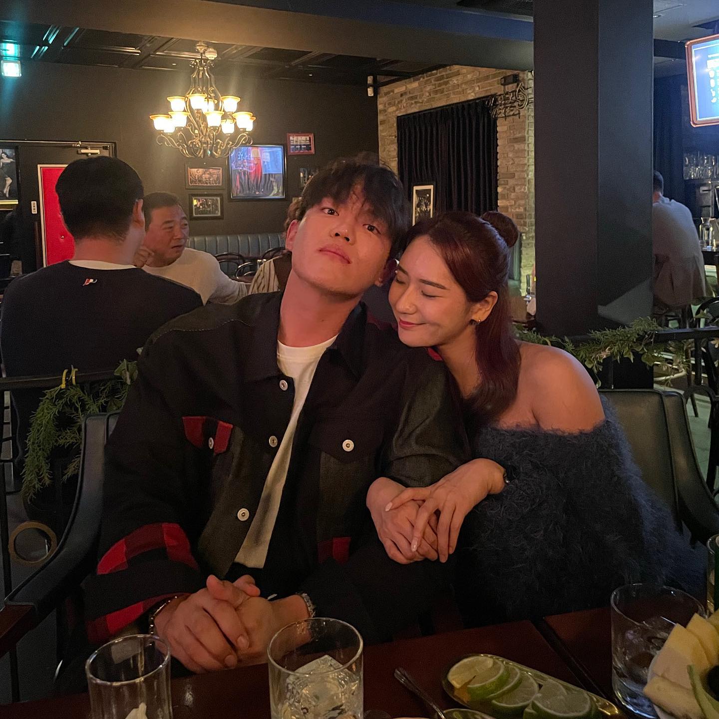 우리의  1♡월 ♥️