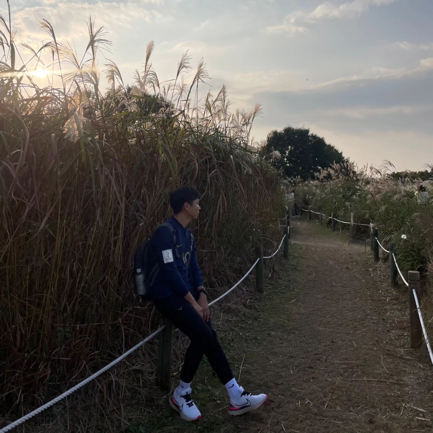 즐거웠던 가을이 지나고
즐거운 가을을 보냈다.
완벽한 주말로 힐링을 할 수 있는 오늘!
#뚜벅뚜벅축제 #억새축제 #가을