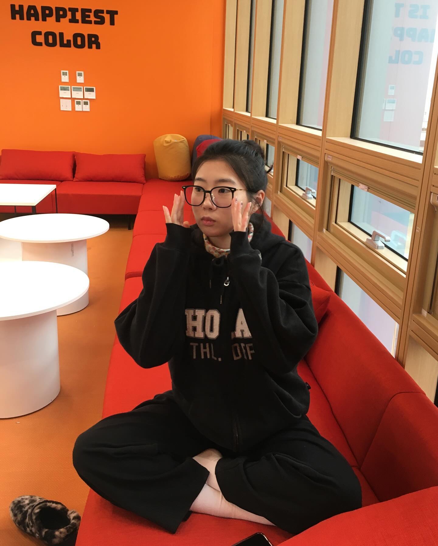 🤓

열어분 아프지마요
아픈건 너무너무 힘든거에요 ㅠ