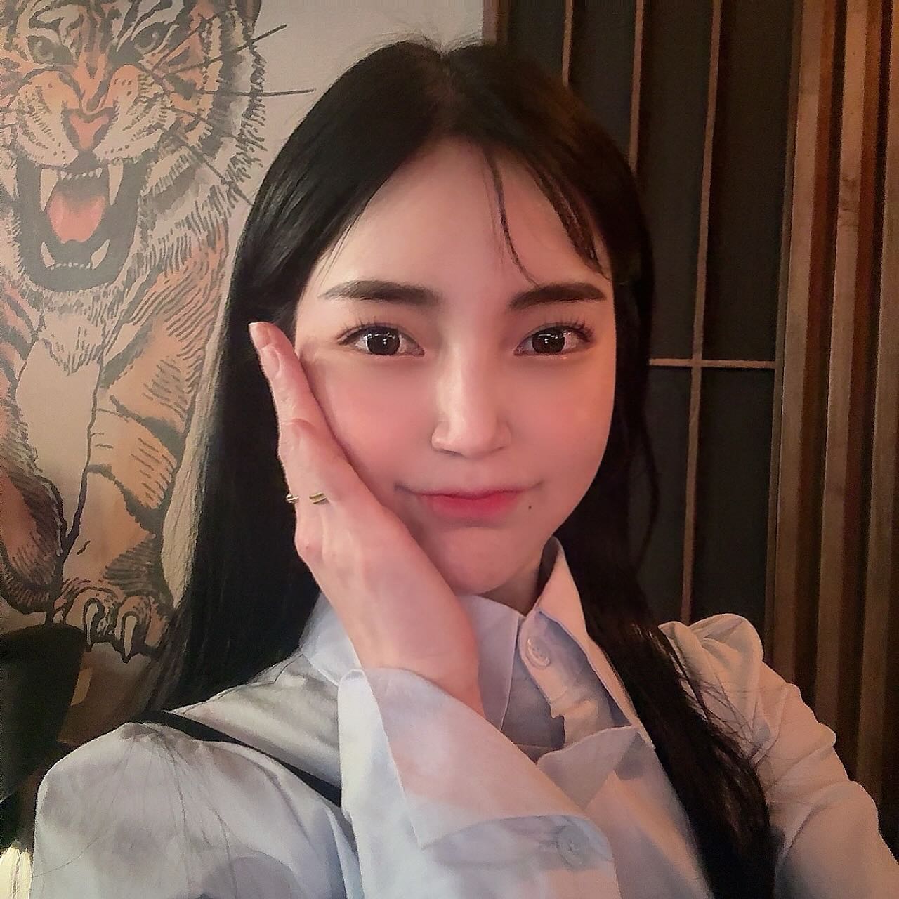 예뿌게찍어준다더니 셀카투척🤪
